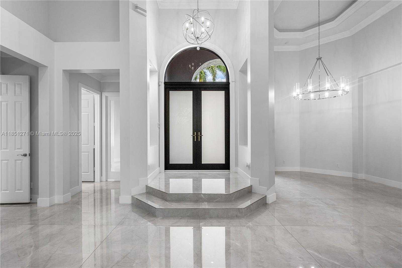 Small Image of 11098 CANARY ISLAND CT, Plantation Number 2