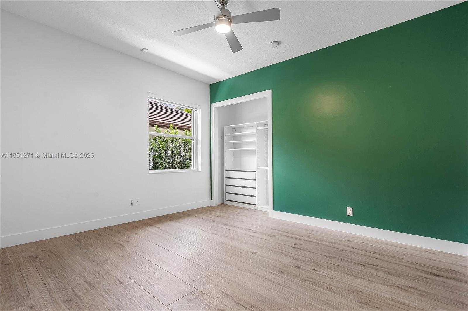 Small Image of 11098 CANARY ISLAND CT, Plantation Number 39