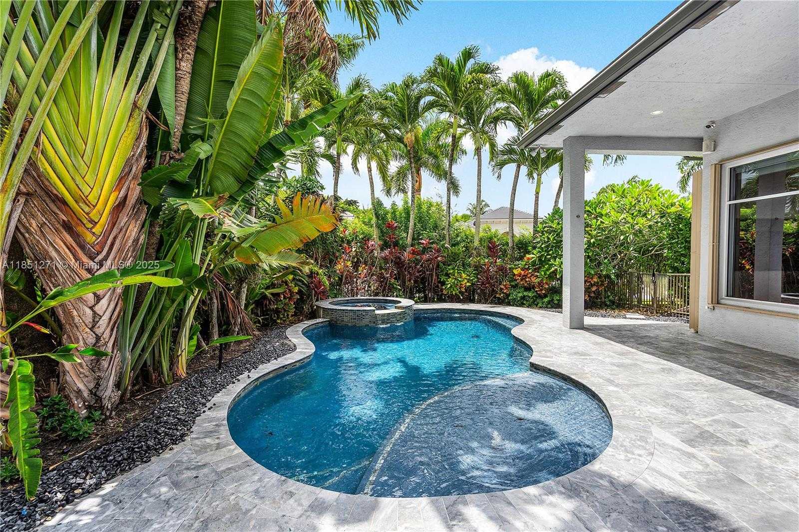 Small Image of 11098 CANARY ISLAND CT, Plantation Number 44