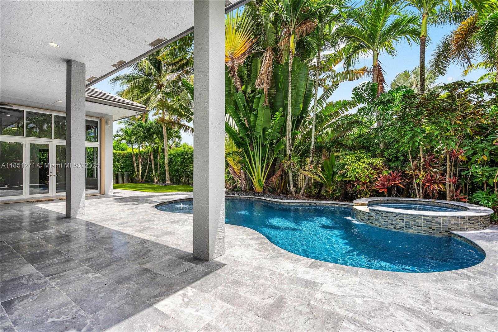Small Image of 11098 CANARY ISLAND CT, Plantation Number 47