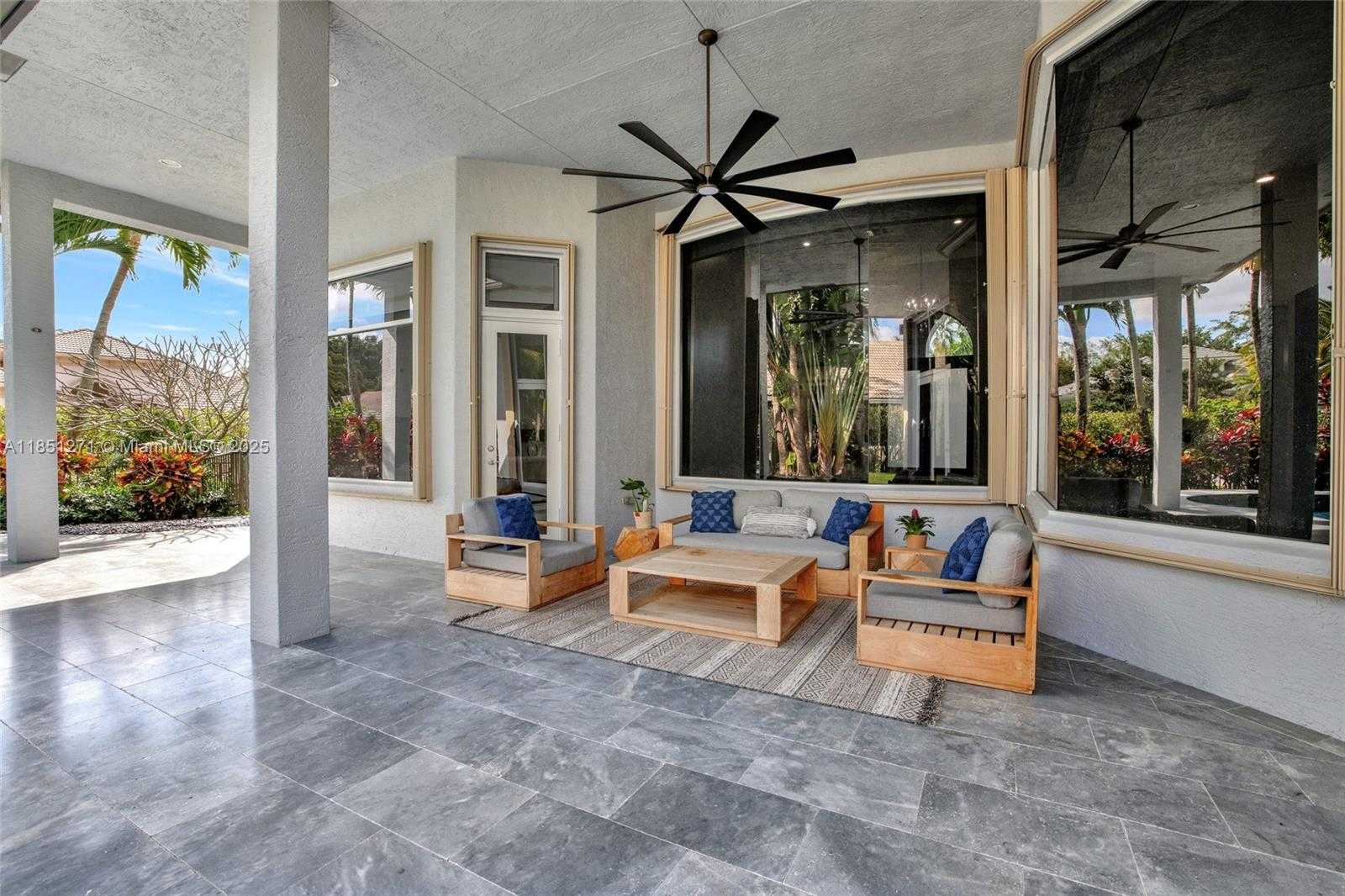 Small Image of 11098 CANARY ISLAND CT, Plantation Number 48