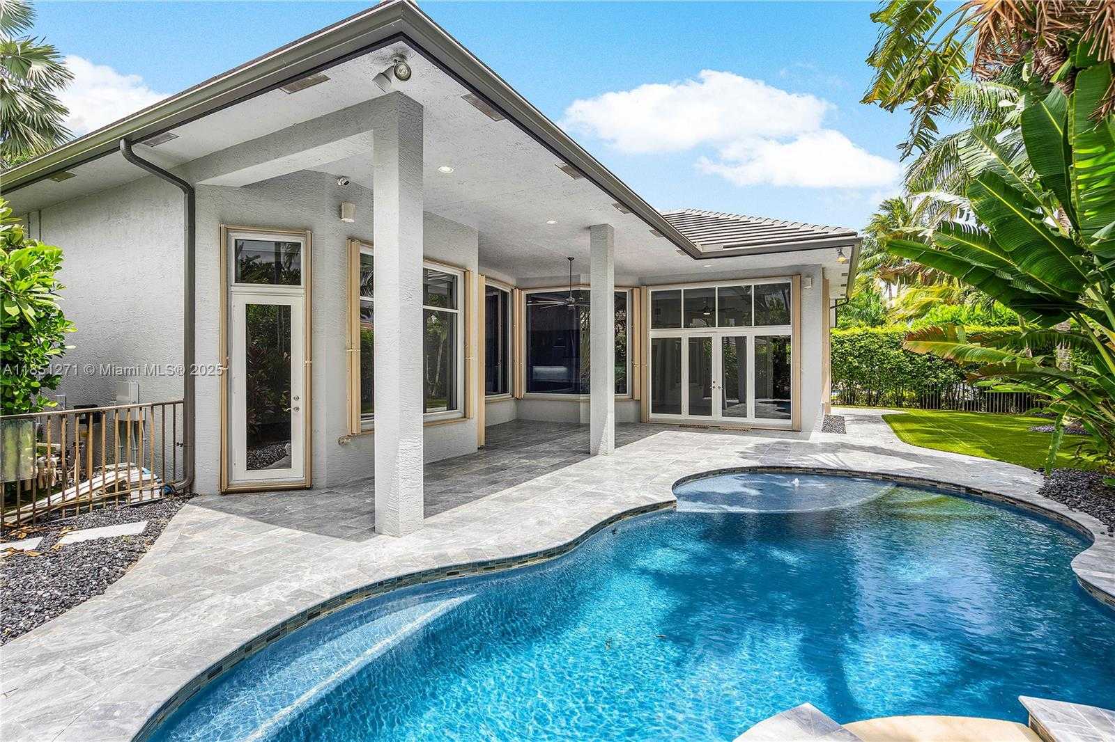 Small Image of 11098 CANARY ISLAND CT, Plantation Number 49