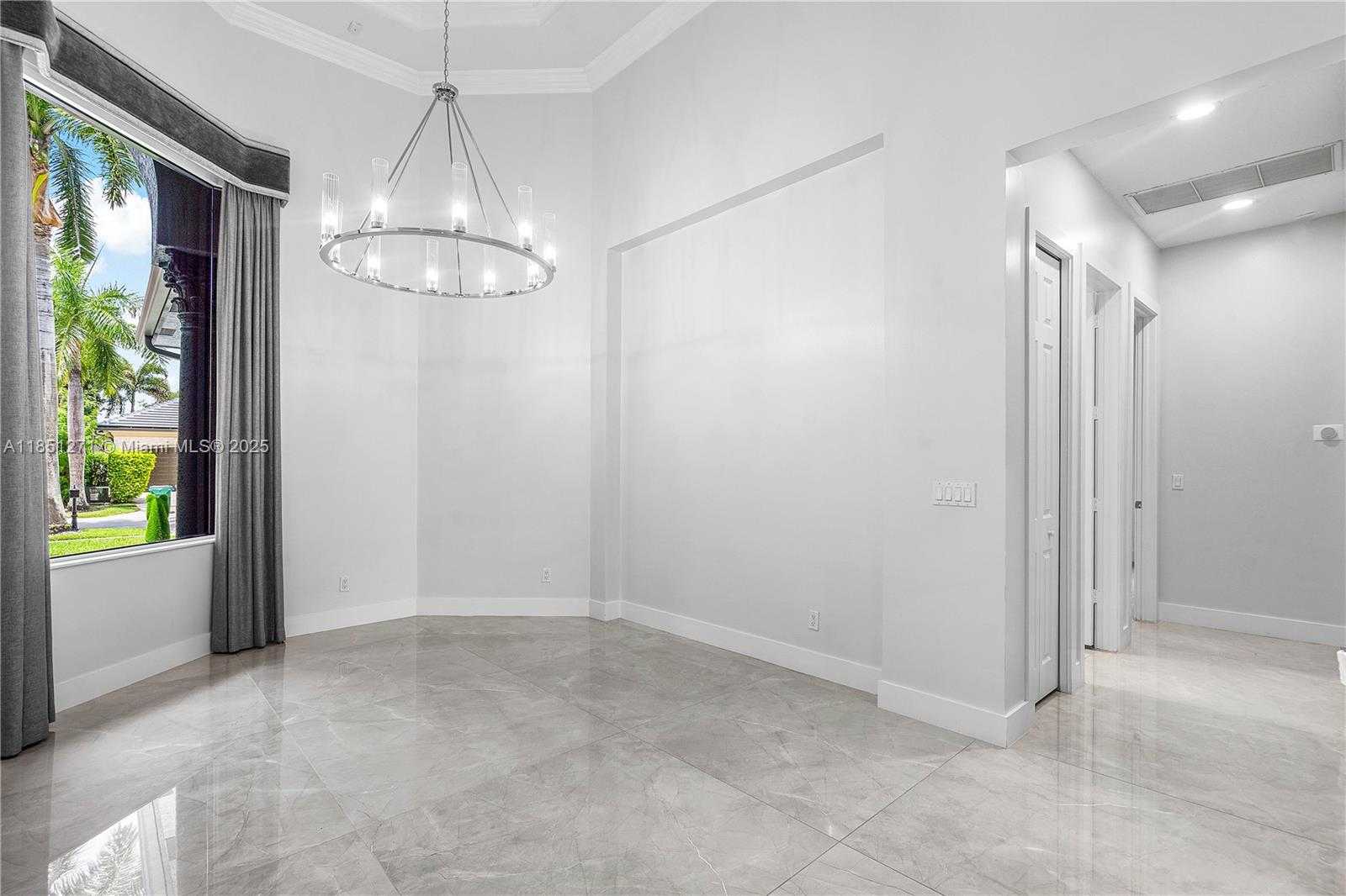 Small Image of 11098 CANARY ISLAND CT, Plantation Number 5