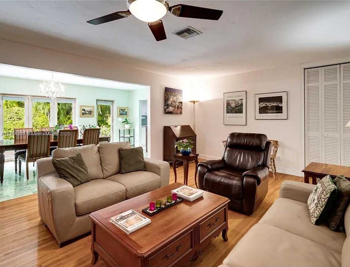 Small Image of 7300 MINDELLO ST, Coral Gables Number 4