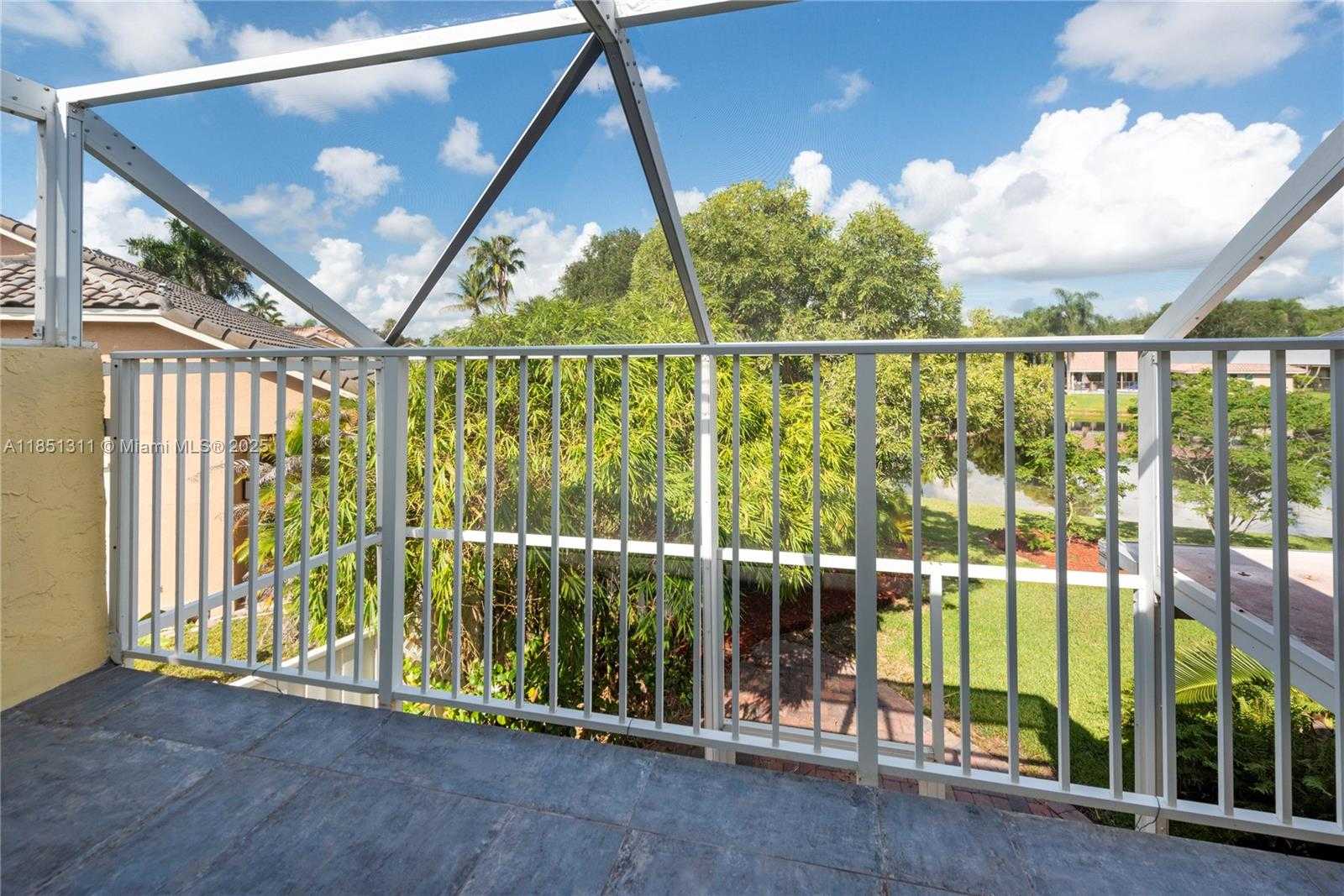 Small Image of 1075 SAN LUIS REY, Weston Number 12