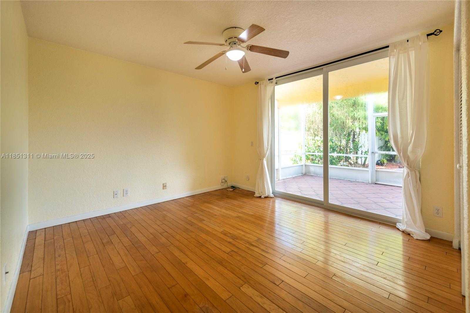 Small Image of 1075 SAN LUIS REY, Weston Number 15