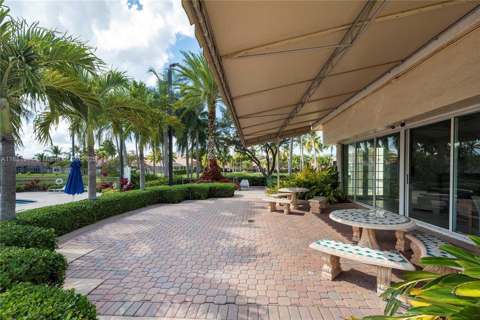 Small Image of 1075 SAN LUIS REY, Weston Number 16