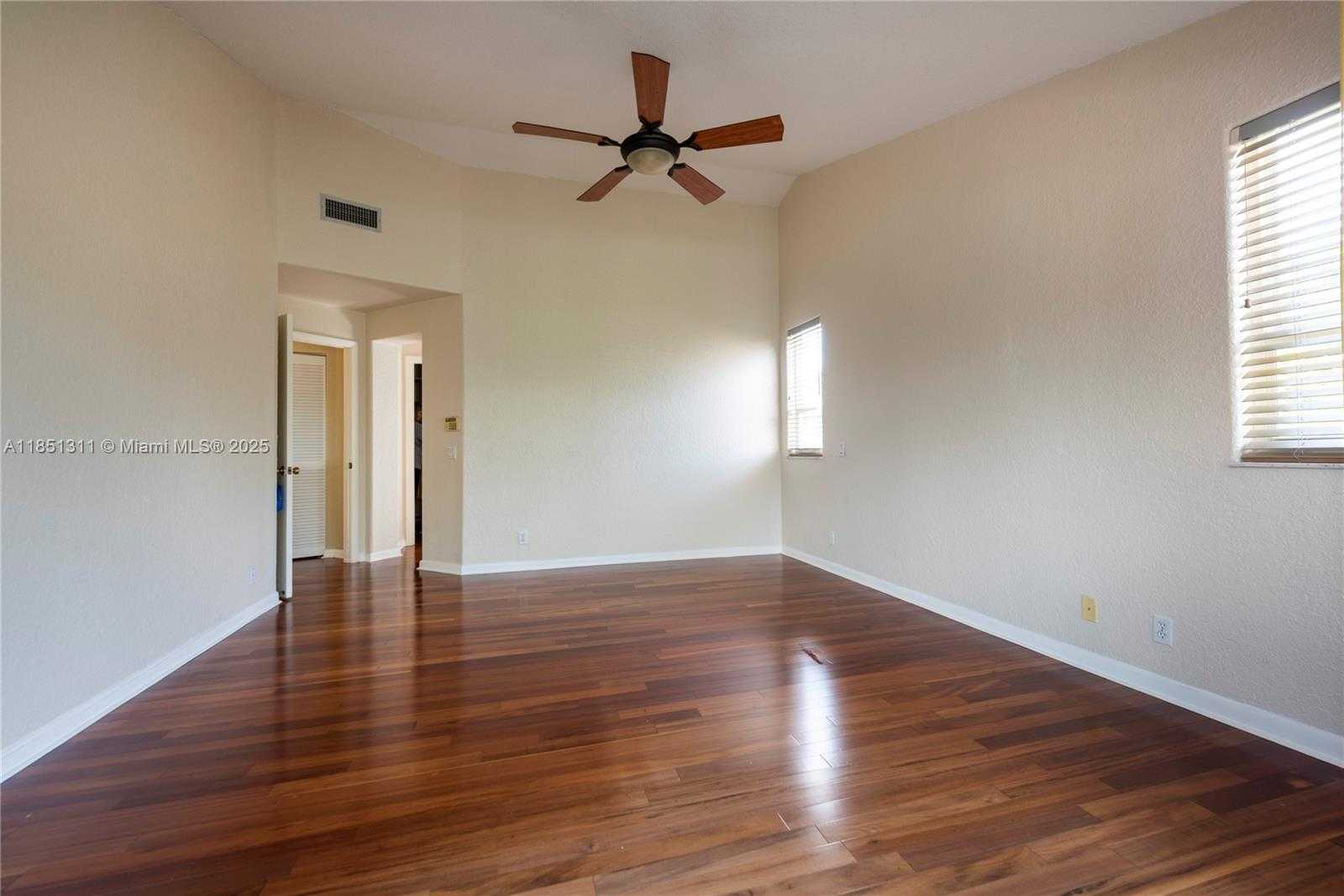 Small Image of 1075 SAN LUIS REY, Weston Number 19