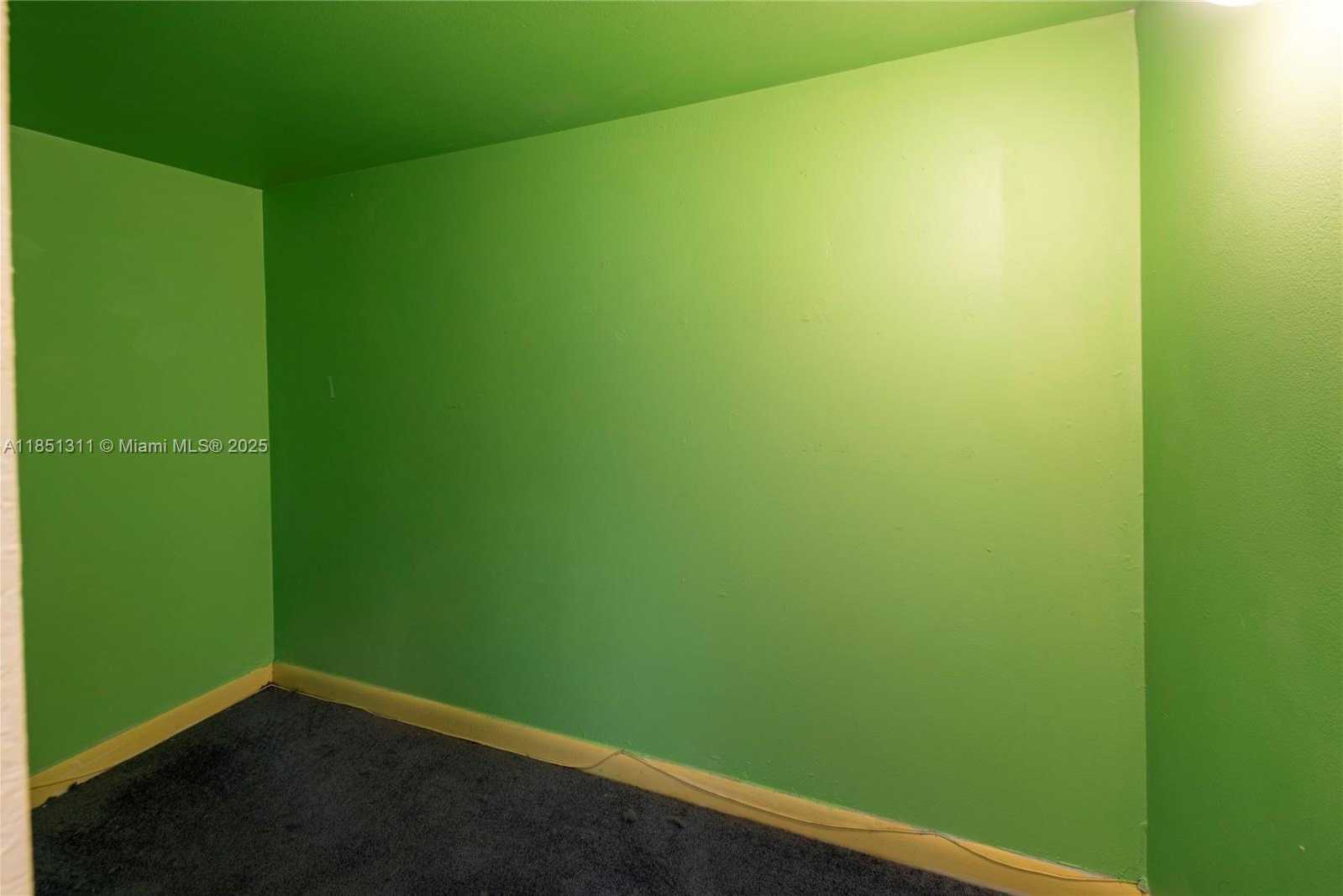Small Image of 1075 SAN LUIS REY, Weston Number 25