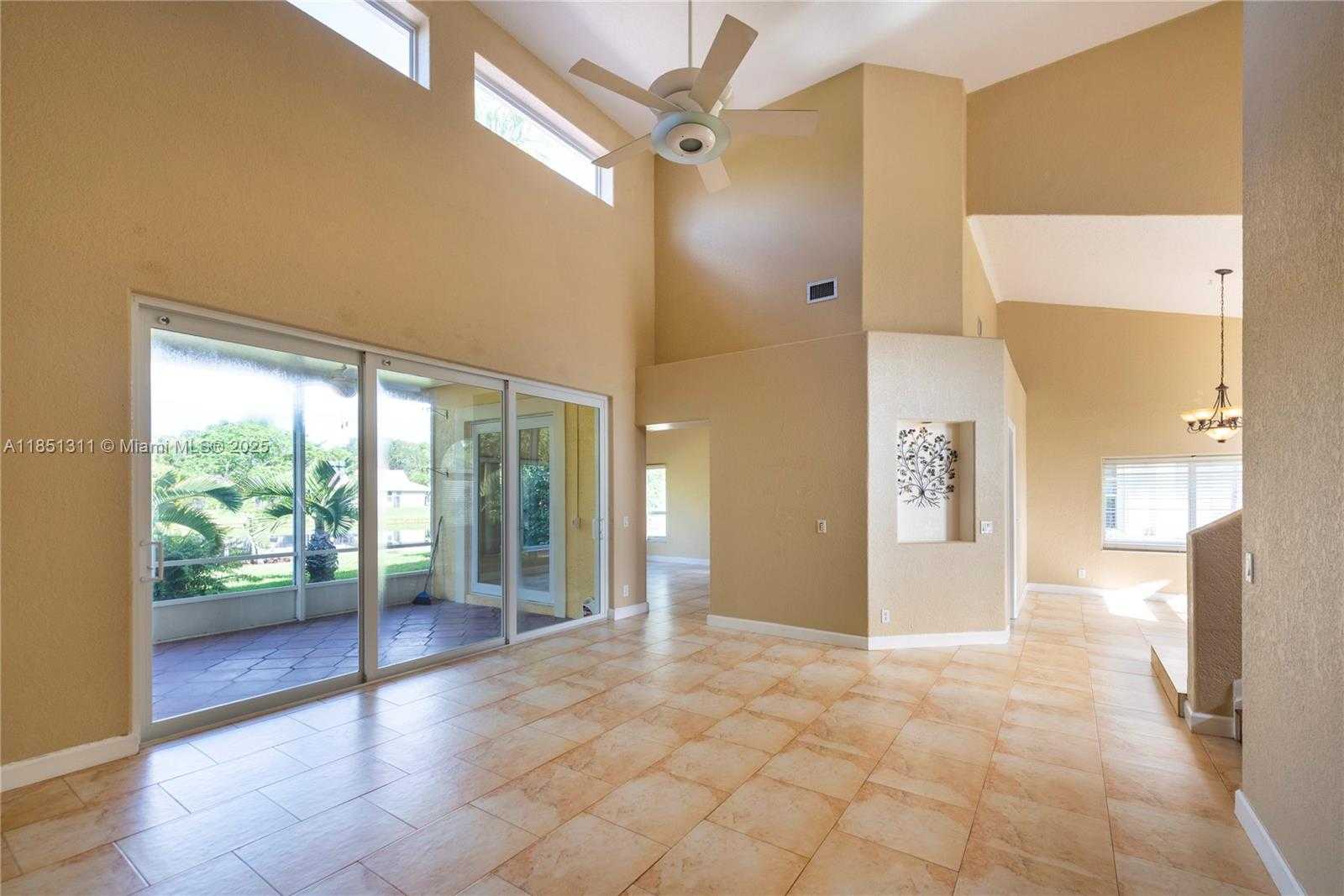 Small Image of 1075 SAN LUIS REY, Weston Number 29