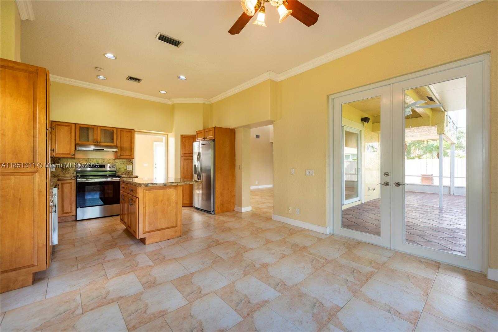 Small Image of 1075 SAN LUIS REY, Weston Number 31