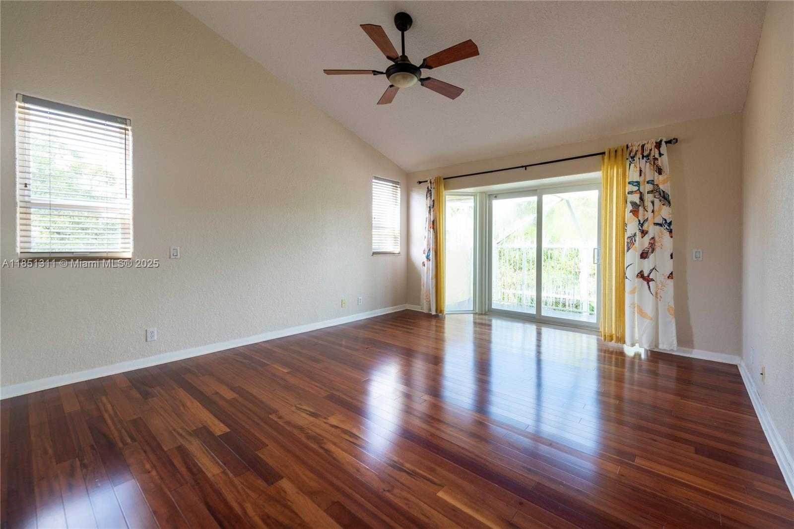 Small Image of 1075 SAN LUIS REY, Weston Number 8