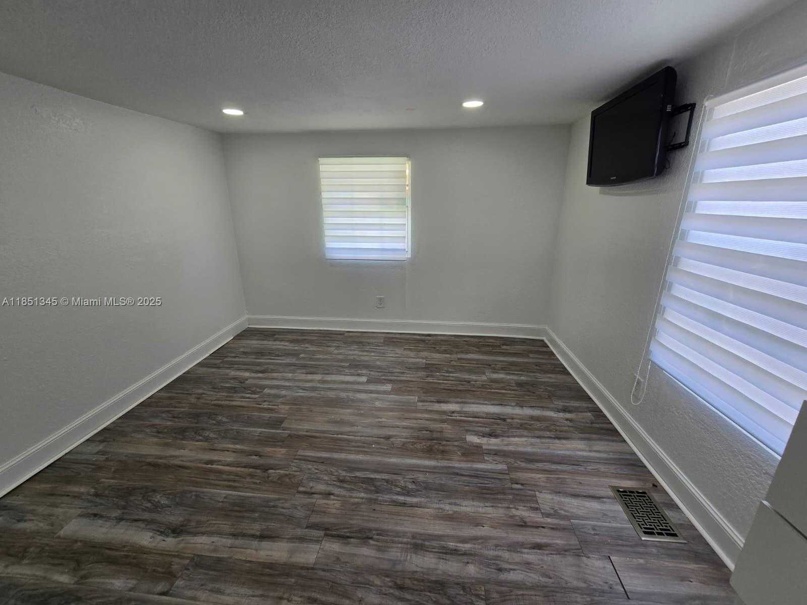 Small Image of 11201 SW AVE 55TH LOT 1 BOX 35, Miramar Number 20