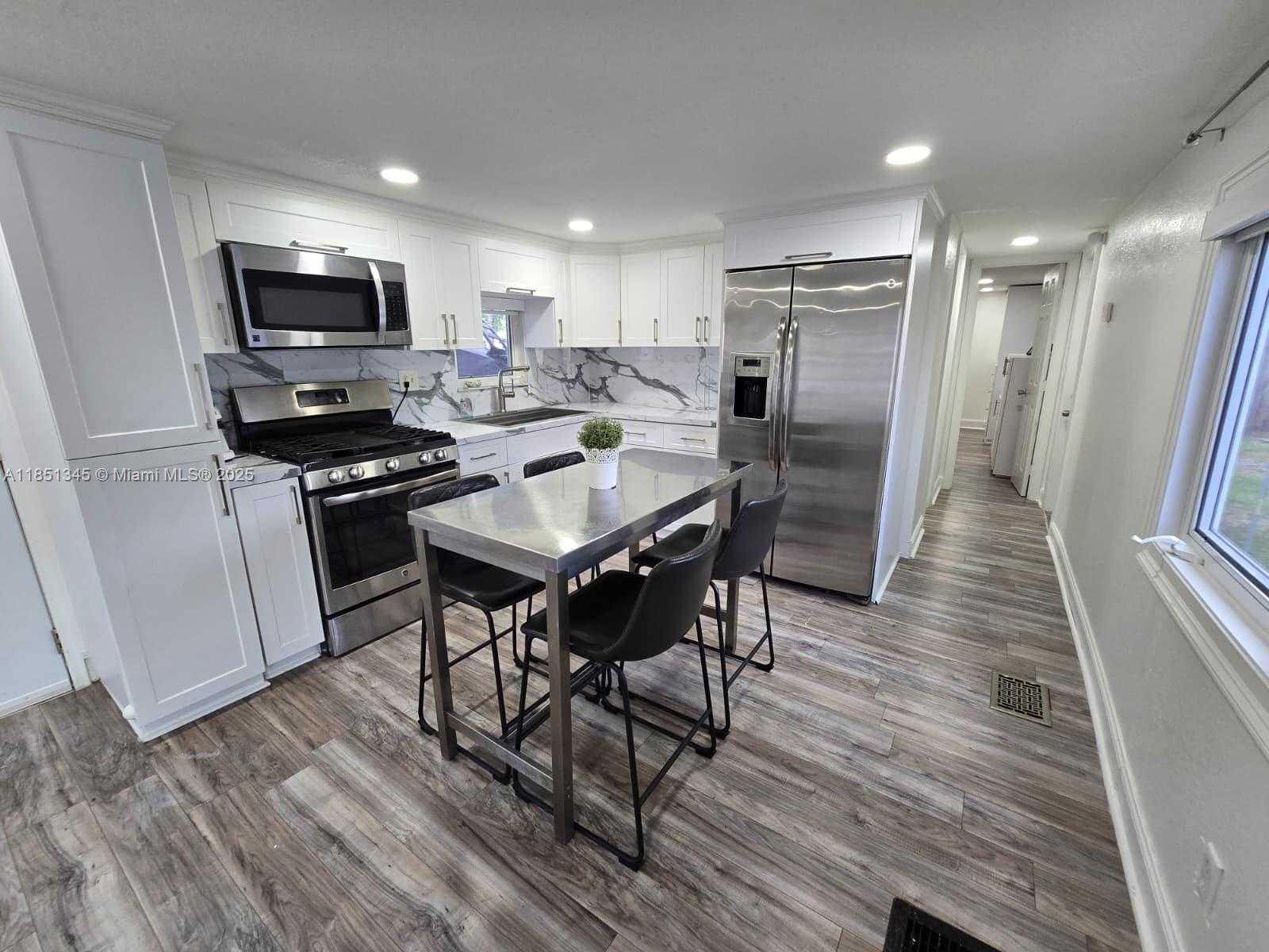 Small Image of 11201 SW AVE 55TH LOT 1 BOX 35, Miramar Number 9