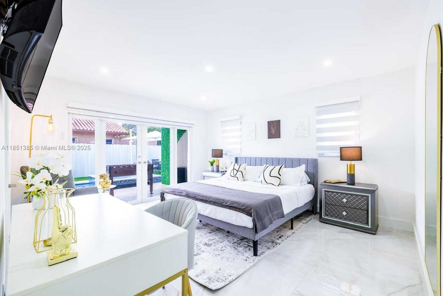Small Image of 14354 SOUTH WEST 113TH TER, Miami Number 18