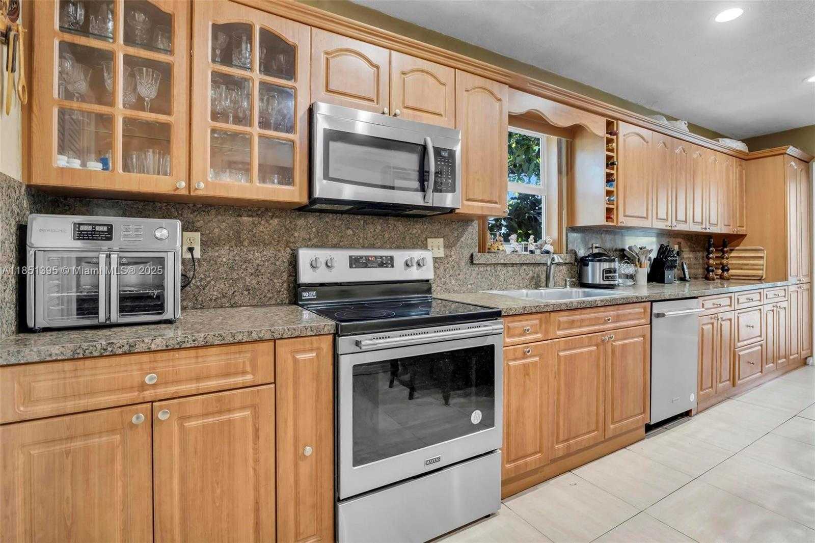 Small Image of 8711 SOUTH WEST 191ST ST, Cutler Bay Number 23