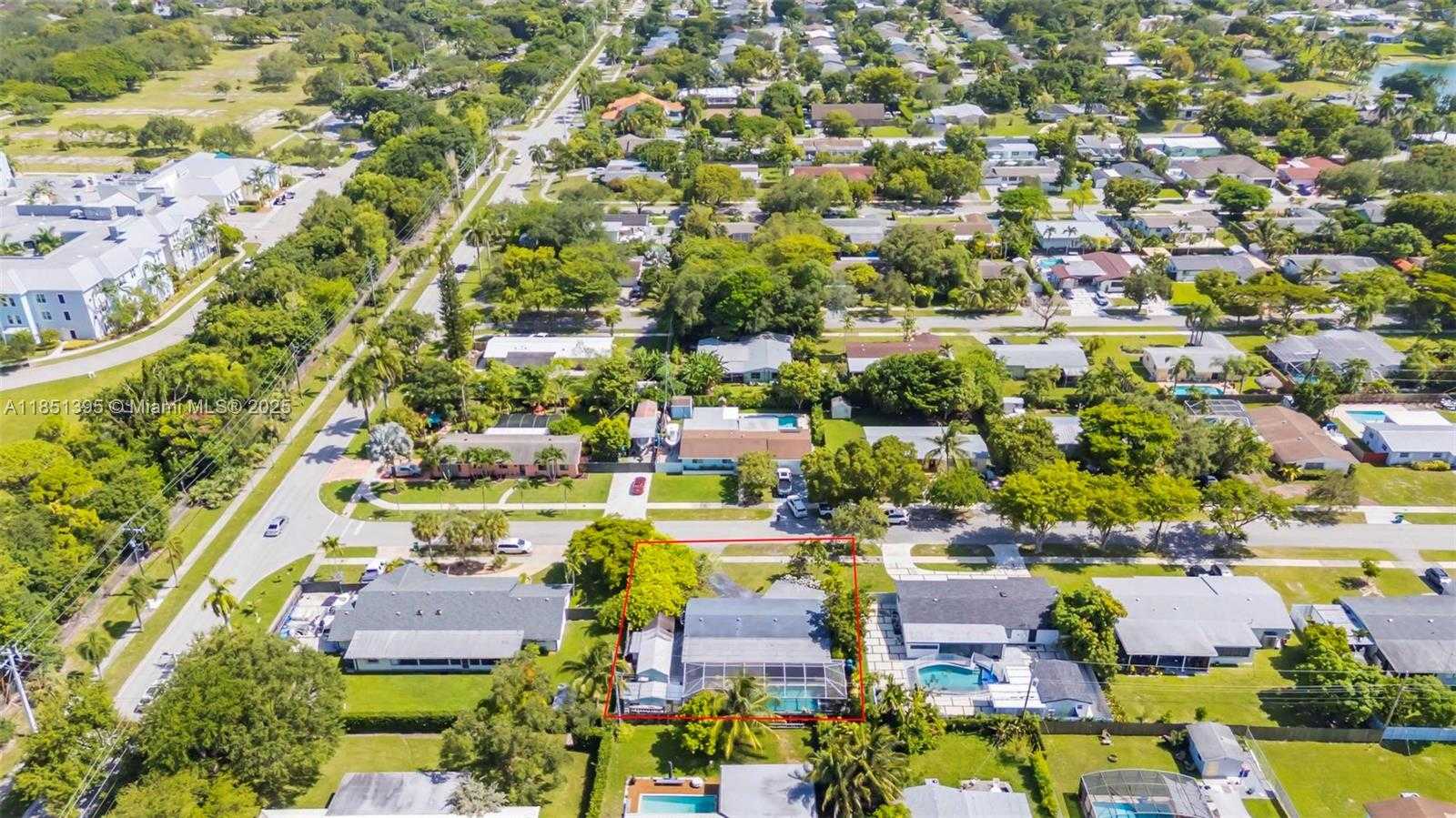 Small Image of 8711 SOUTH WEST 191ST ST, Cutler Bay Number 47
