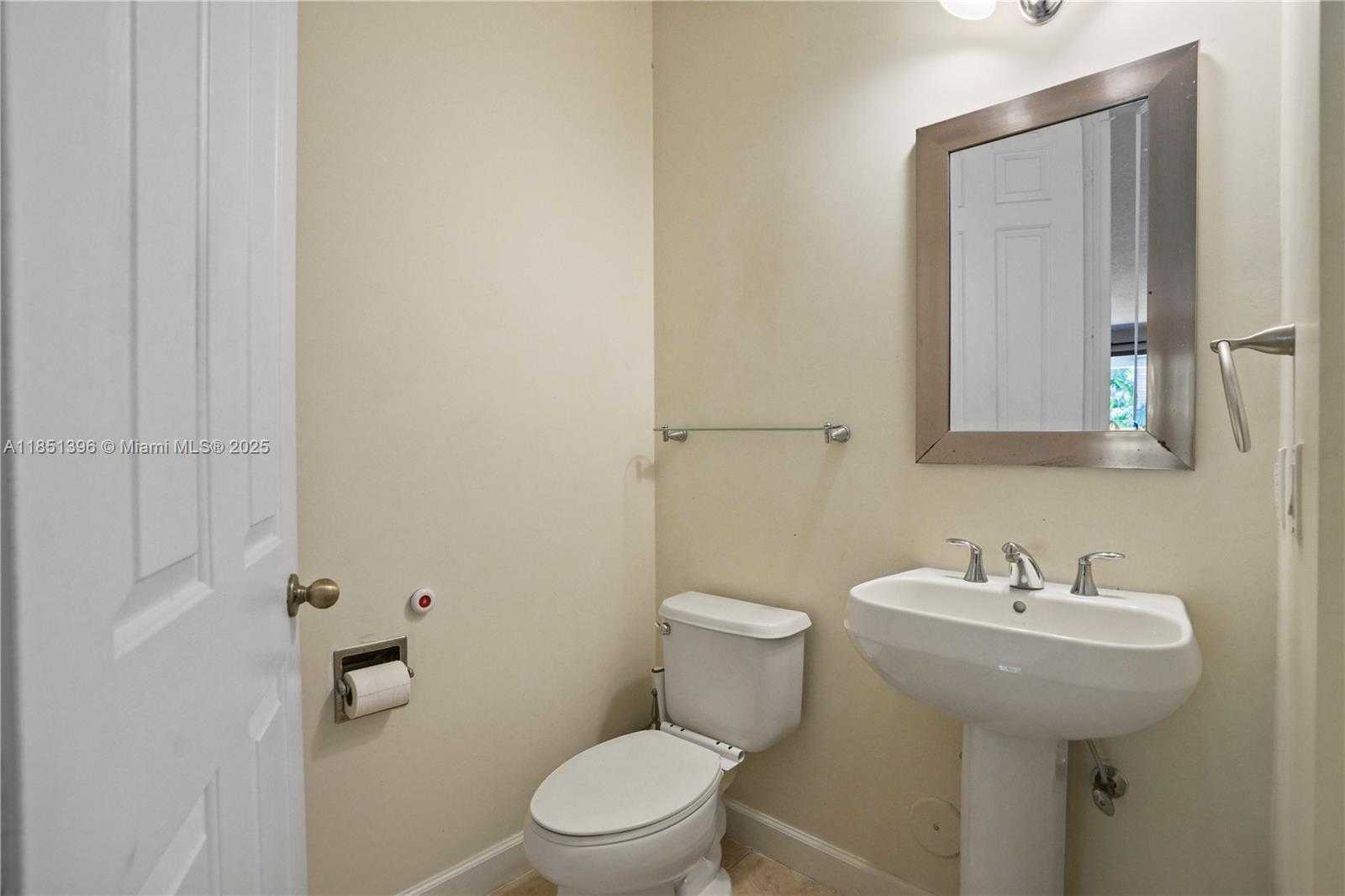 Small Image of 7714 SOUTH WEST 193RD ST, Cutler Bay Number 16