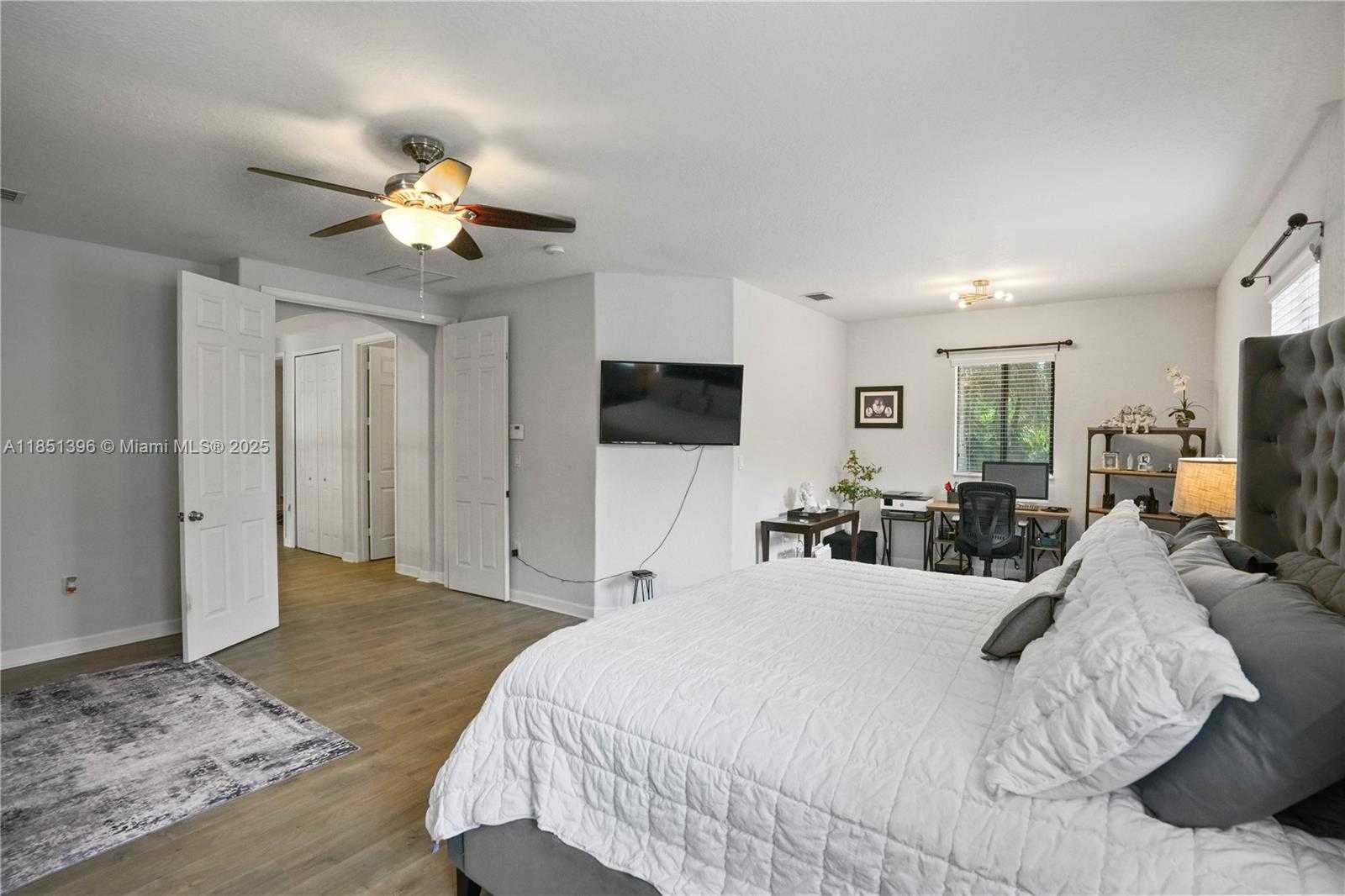 Small Image of 7714 SOUTH WEST 193RD ST, Cutler Bay Number 31