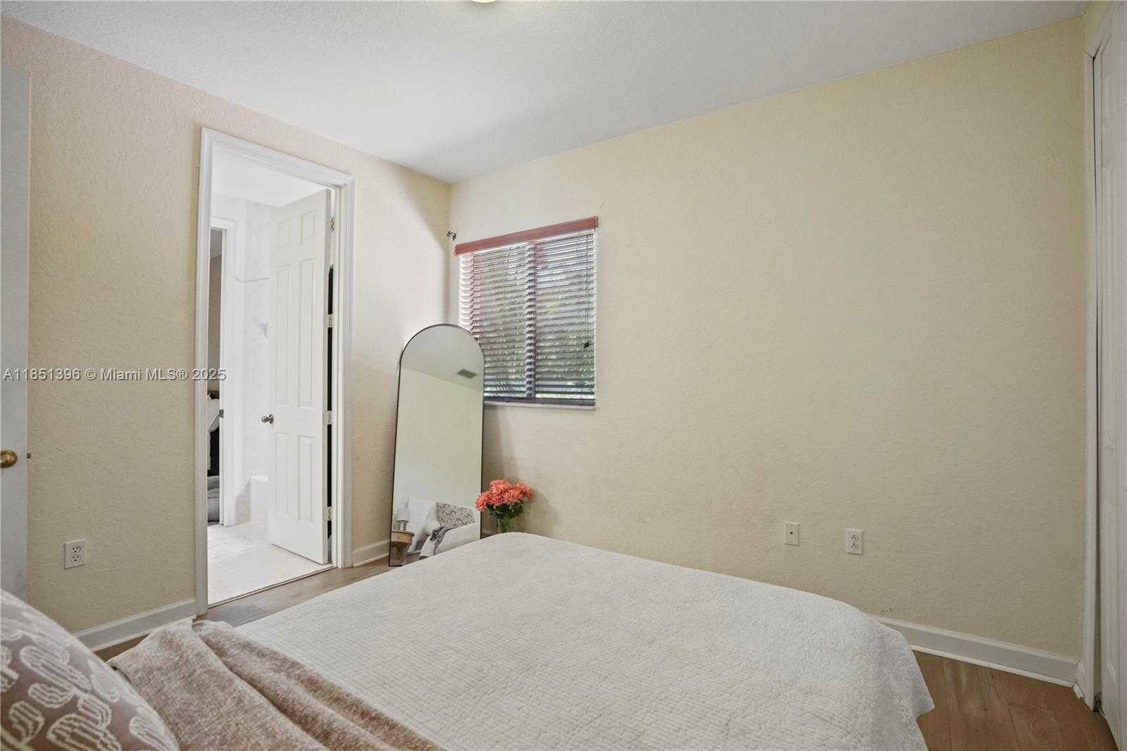 Small Image of 7714 SOUTH WEST 193RD ST, Cutler Bay Number 39