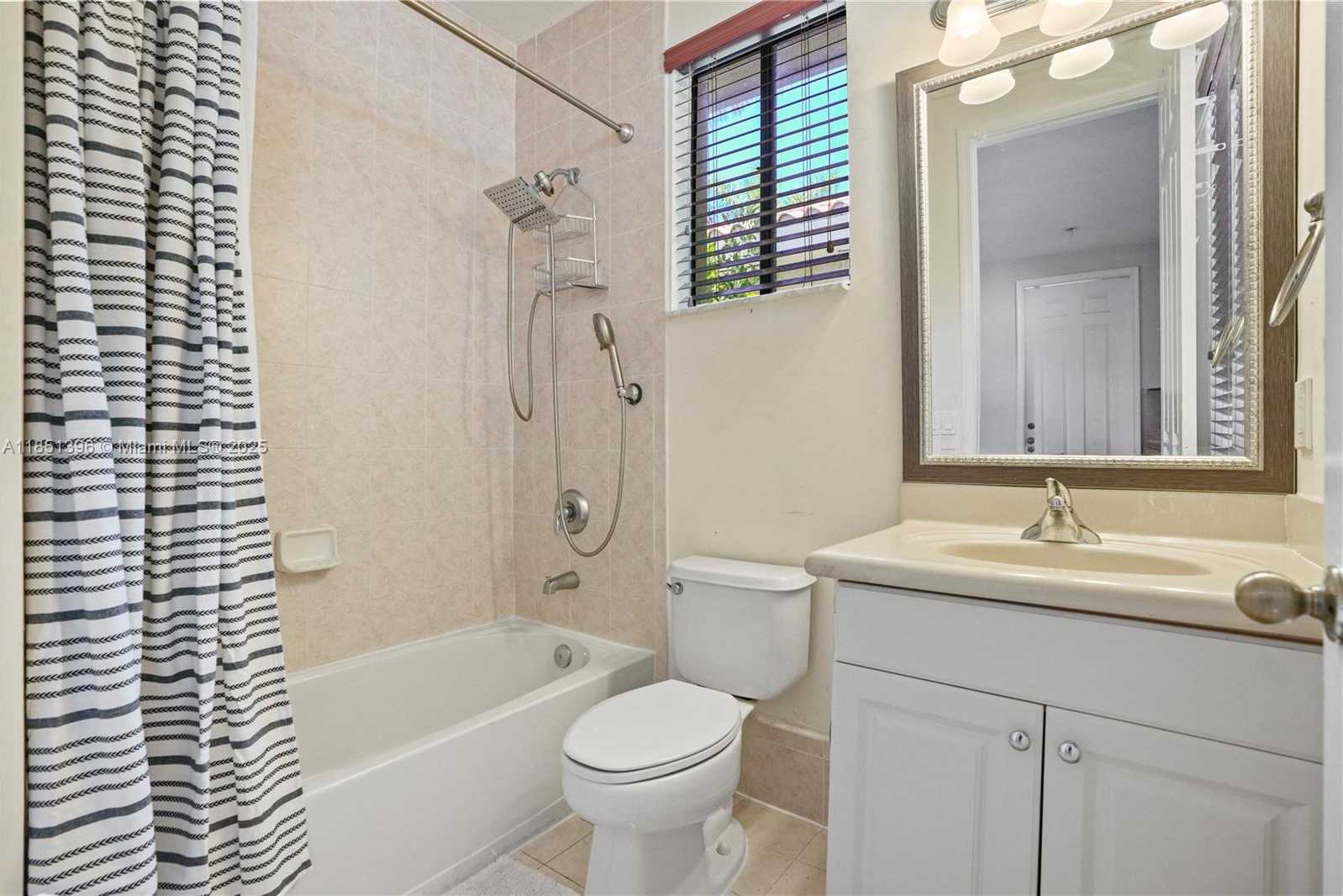 Small Image of 7714 SOUTH WEST 193RD ST, Cutler Bay Number 54