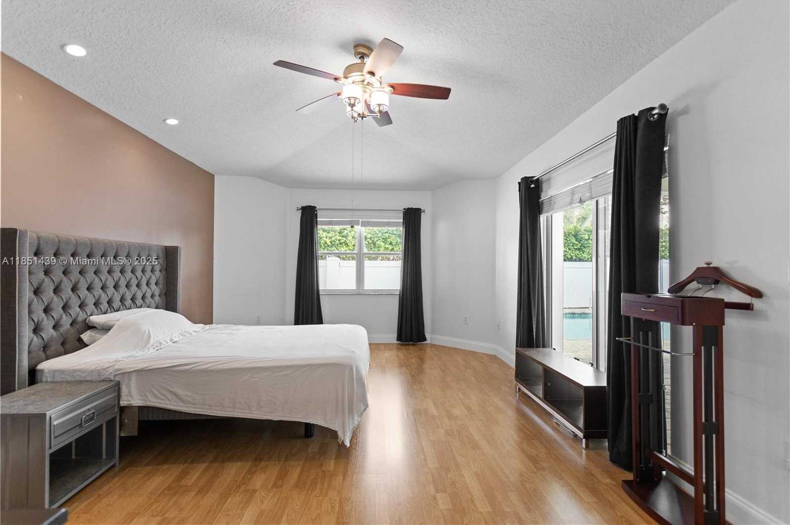 Small Image of 14321 SOUTH WEST 33RD CT, Miramar Number 23