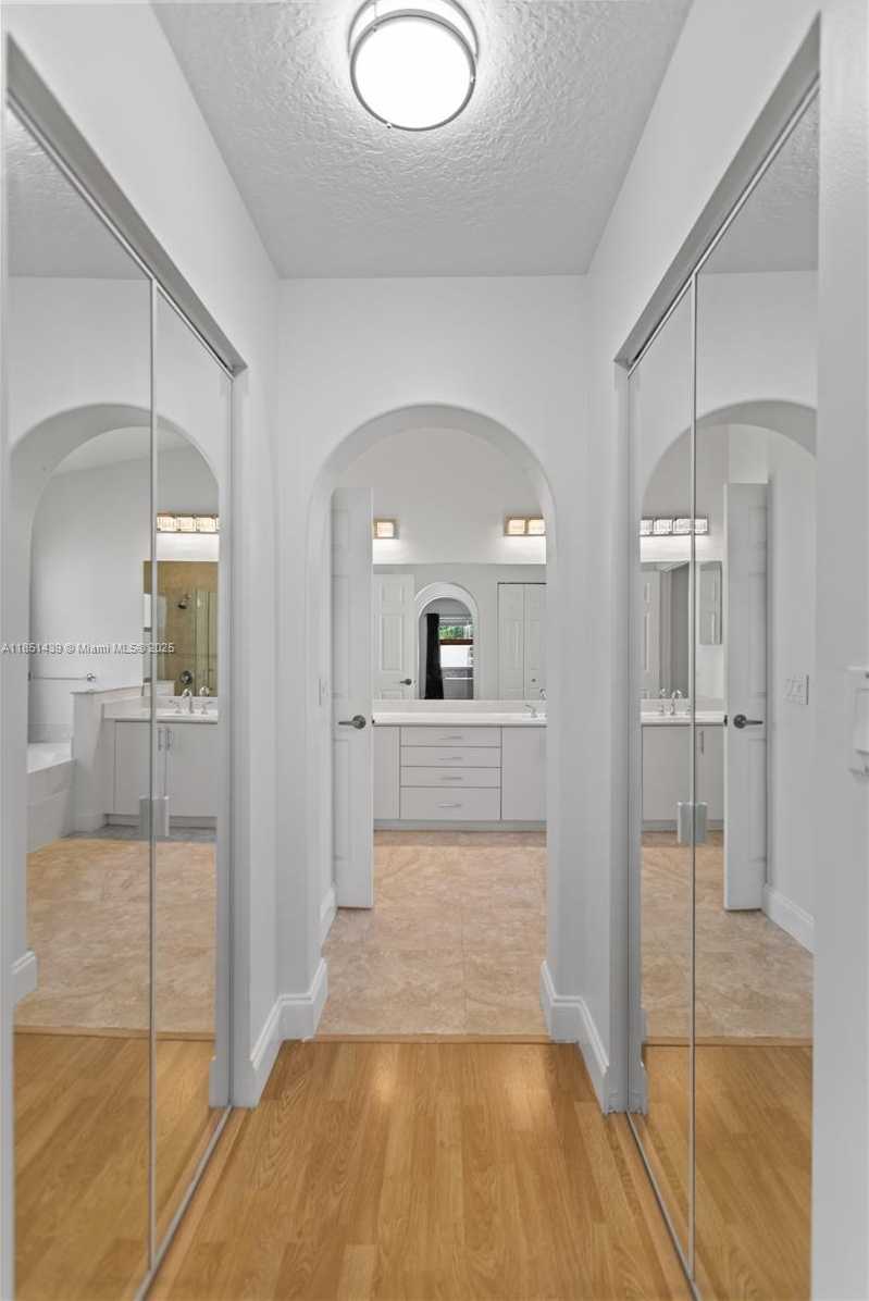 Small Image of 14321 SOUTH WEST 33RD CT, Miramar Number 26