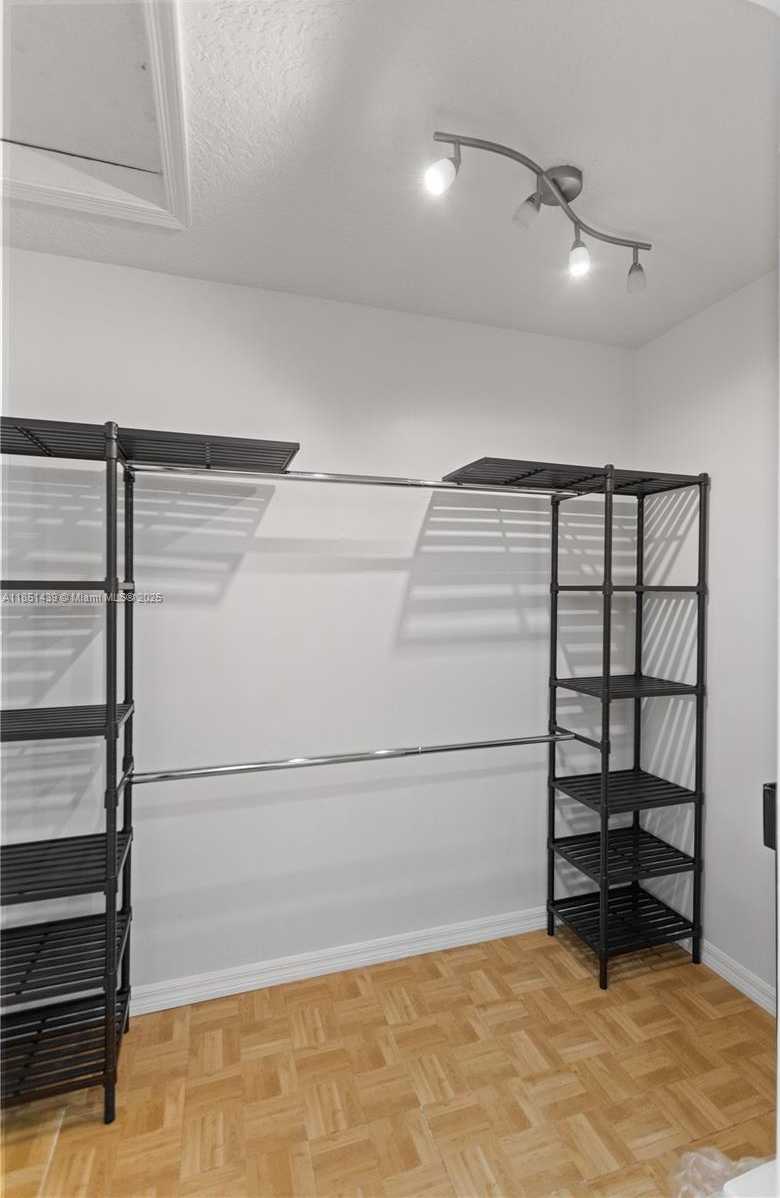 Small Image of 14321 SOUTH WEST 33RD CT, Miramar Number 27