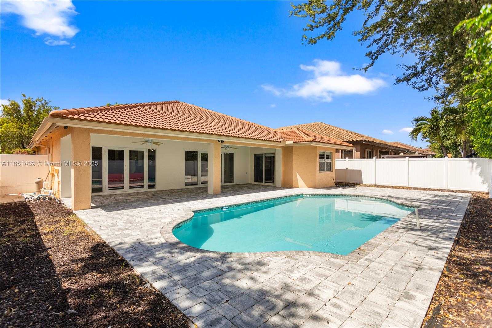 Small Image of 14321 SOUTH WEST 33RD CT, Miramar Number 45