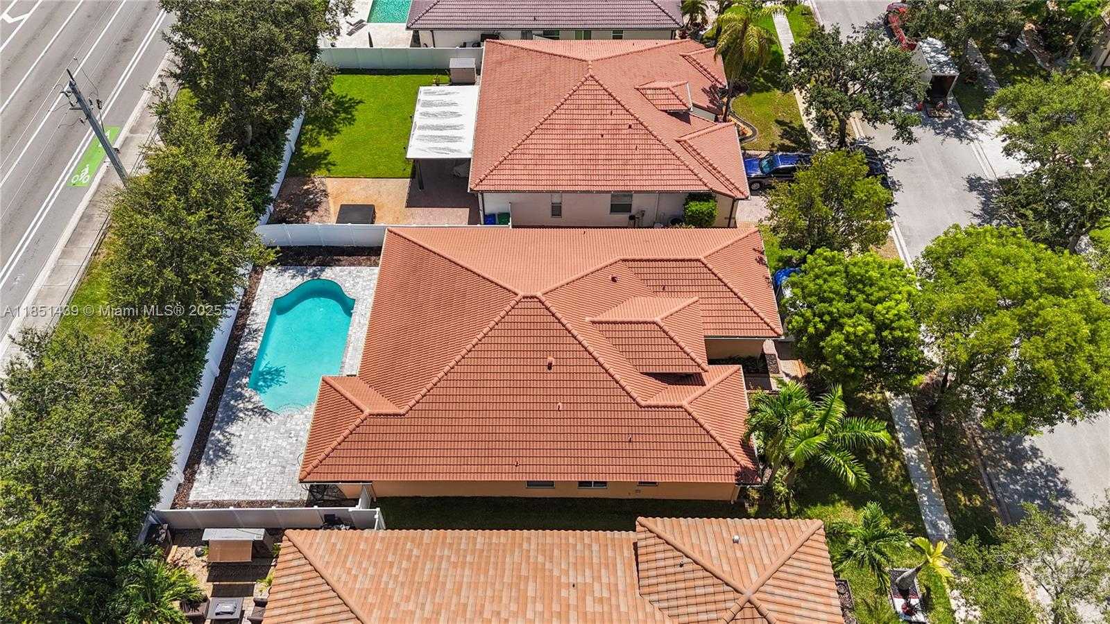 Small Image of 14321 SOUTH WEST 33RD CT, Miramar Number 46