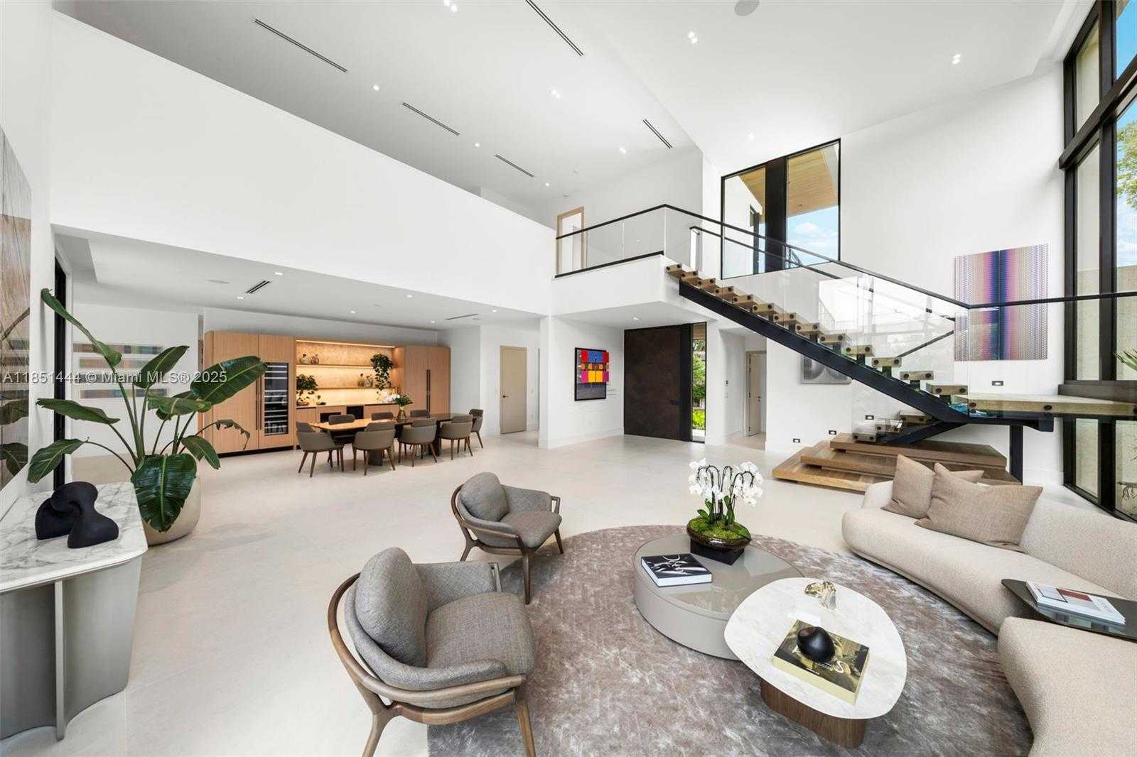 Small Image of 5230 SOUTH WEST 76TH ST, Miami Number 2