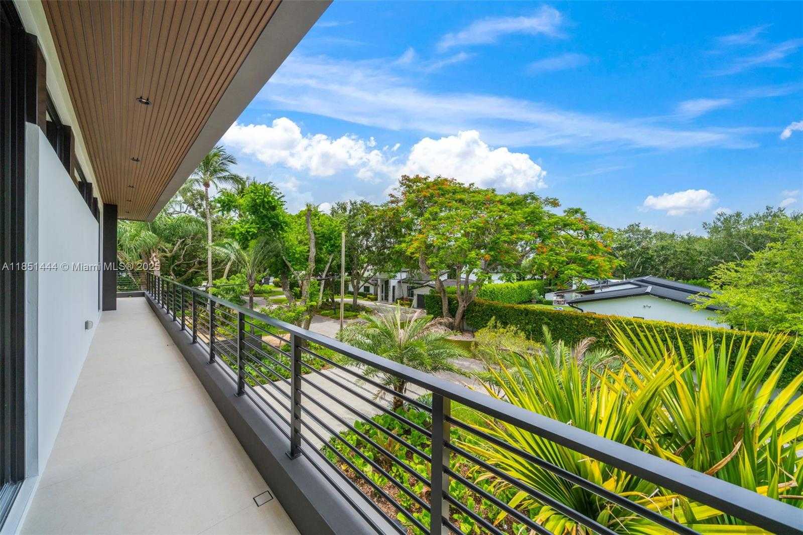 Small Image of 5230 SOUTH WEST 76TH ST, Miami Number 40