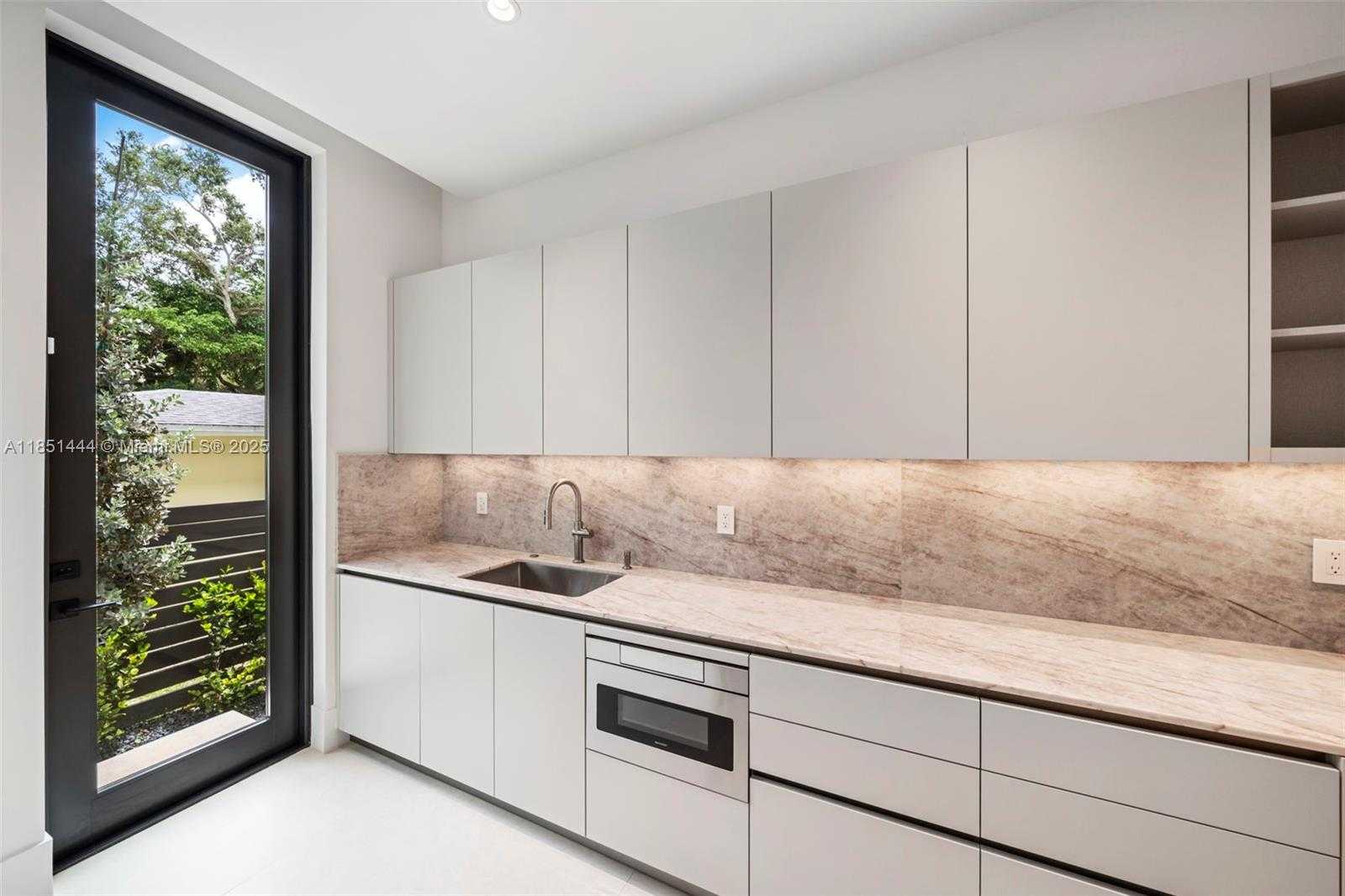 Small Image of 5230 SOUTH WEST 76TH ST, Miami Number 50