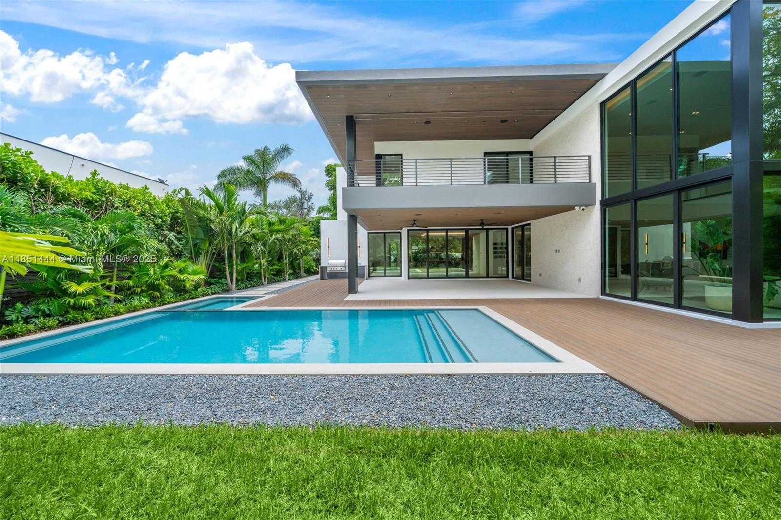 Small Image of 5230 SOUTH WEST 76TH ST, Miami Number 60