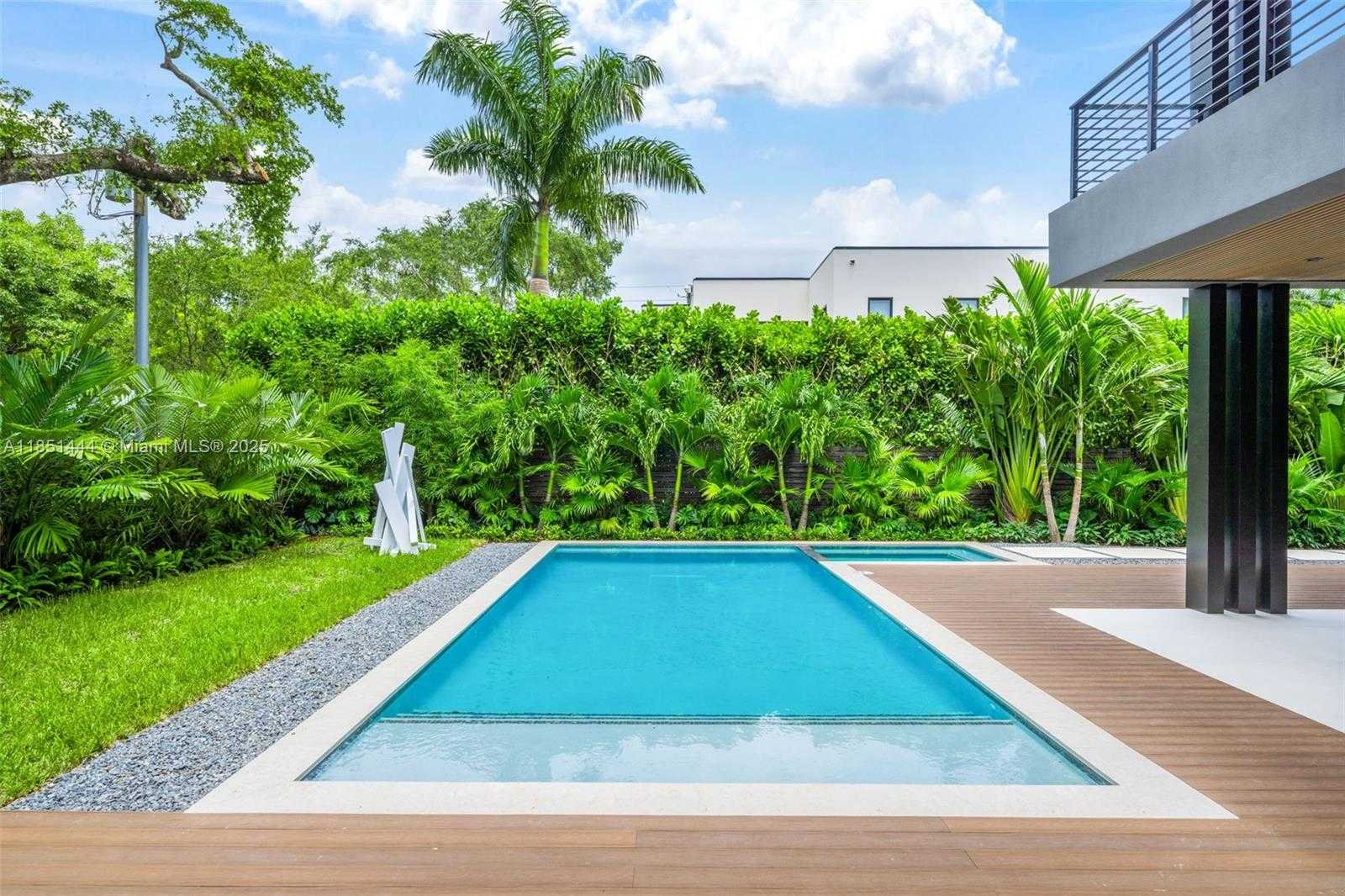 Small Image of 5230 SOUTH WEST 76TH ST, Miami Number 63