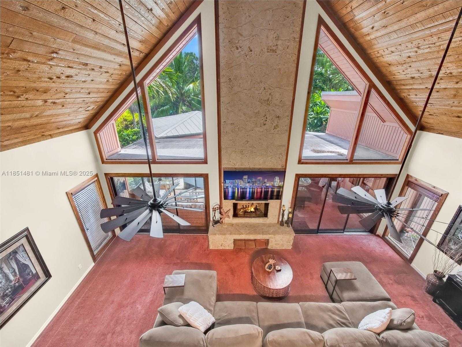 Small Image of 1338 SOUTH WEST EVERGREEN LN, Palm City Number 13