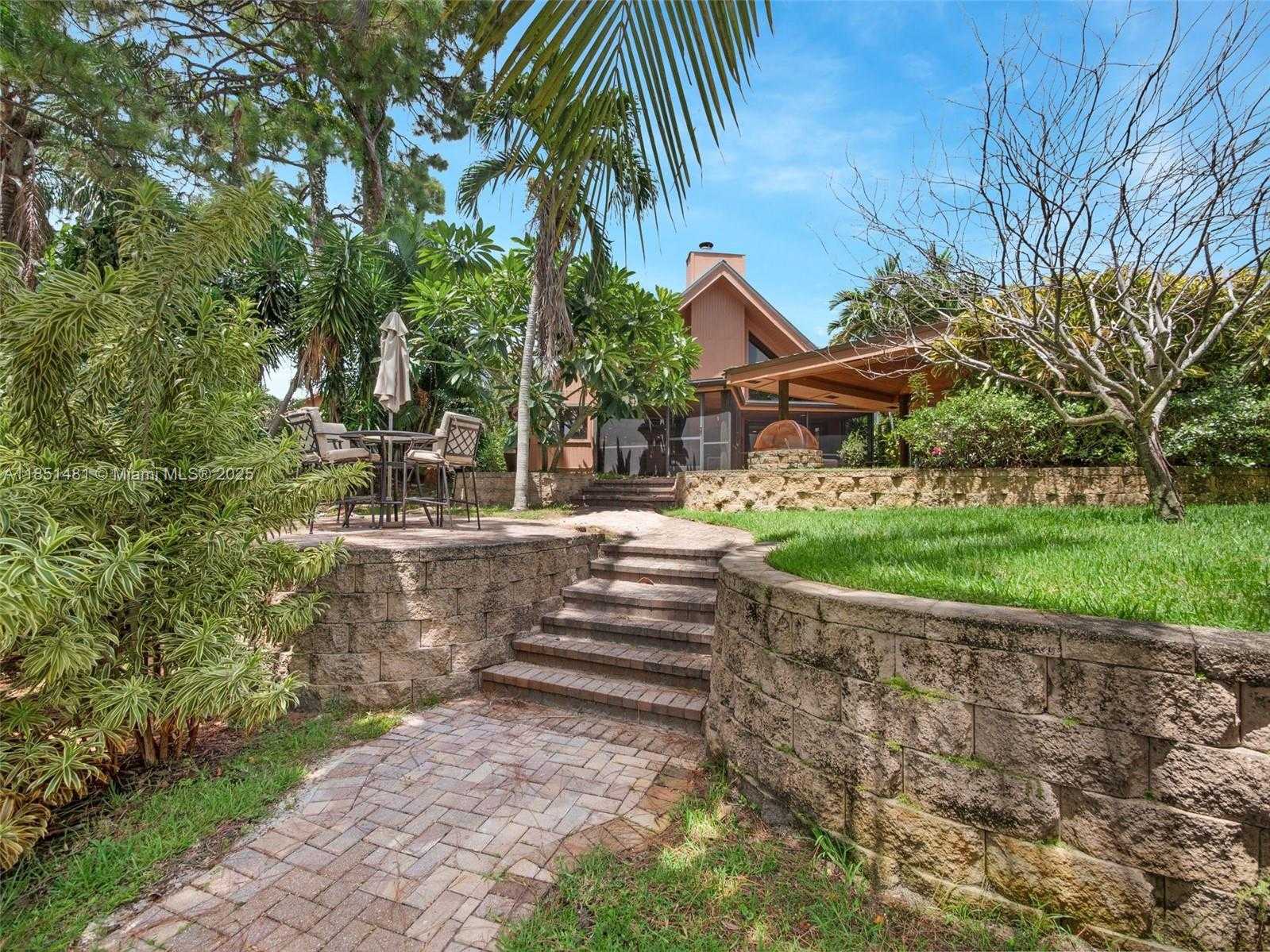 Small Image of 1338 SOUTH WEST EVERGREEN LN, Palm City Number 15