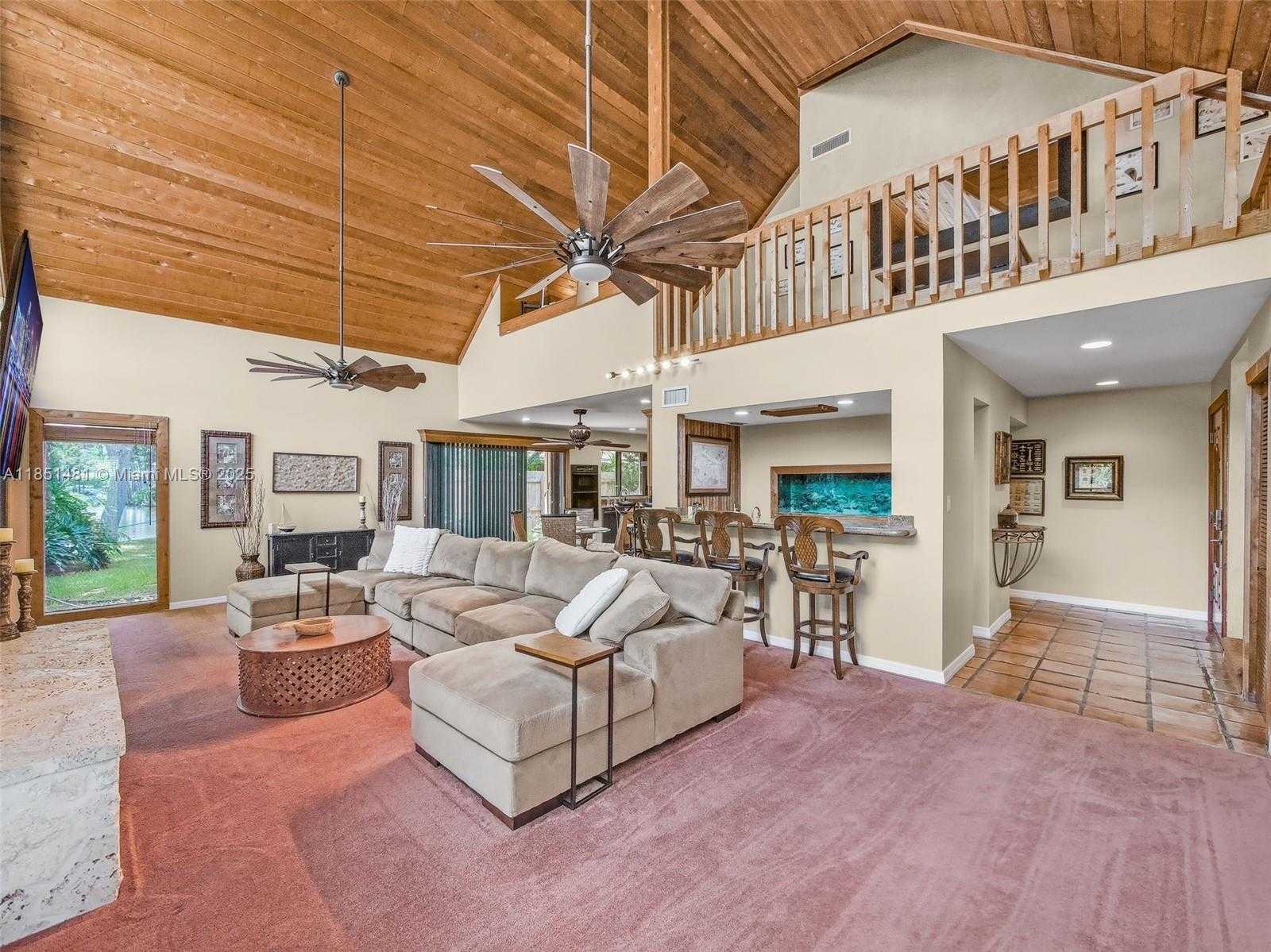 Small Image of 1338 SOUTH WEST EVERGREEN LN, Palm City Number 5