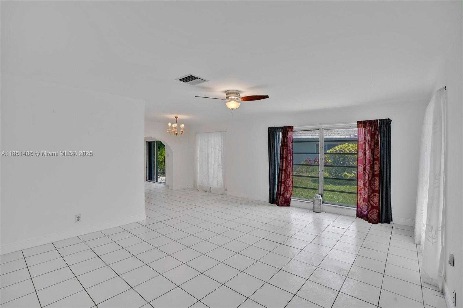 Small Image of 7200 EAST TROPICAL WAY, Plantation Number 16