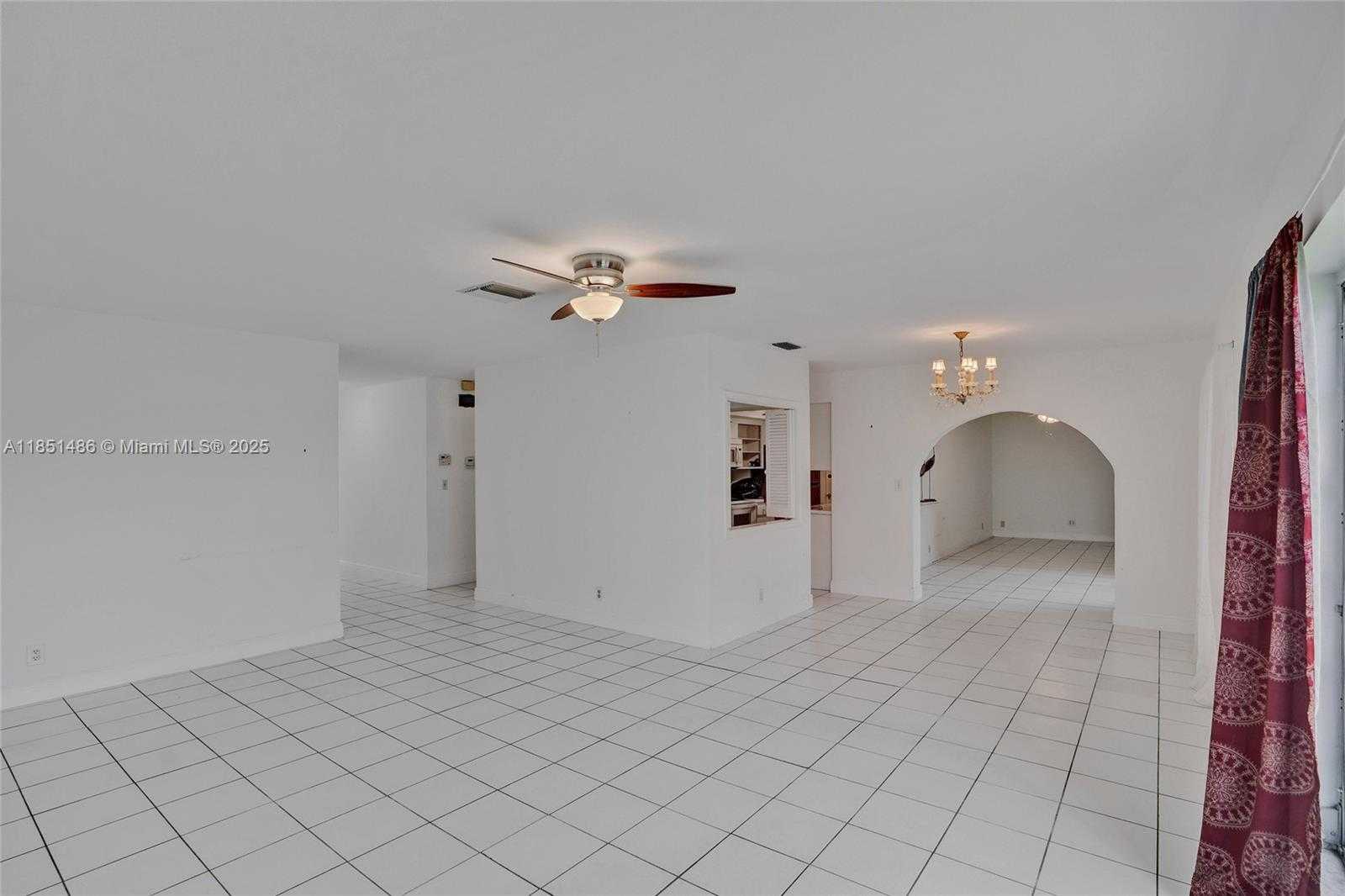 Small Image of 7200 EAST TROPICAL WAY, Plantation Number 17