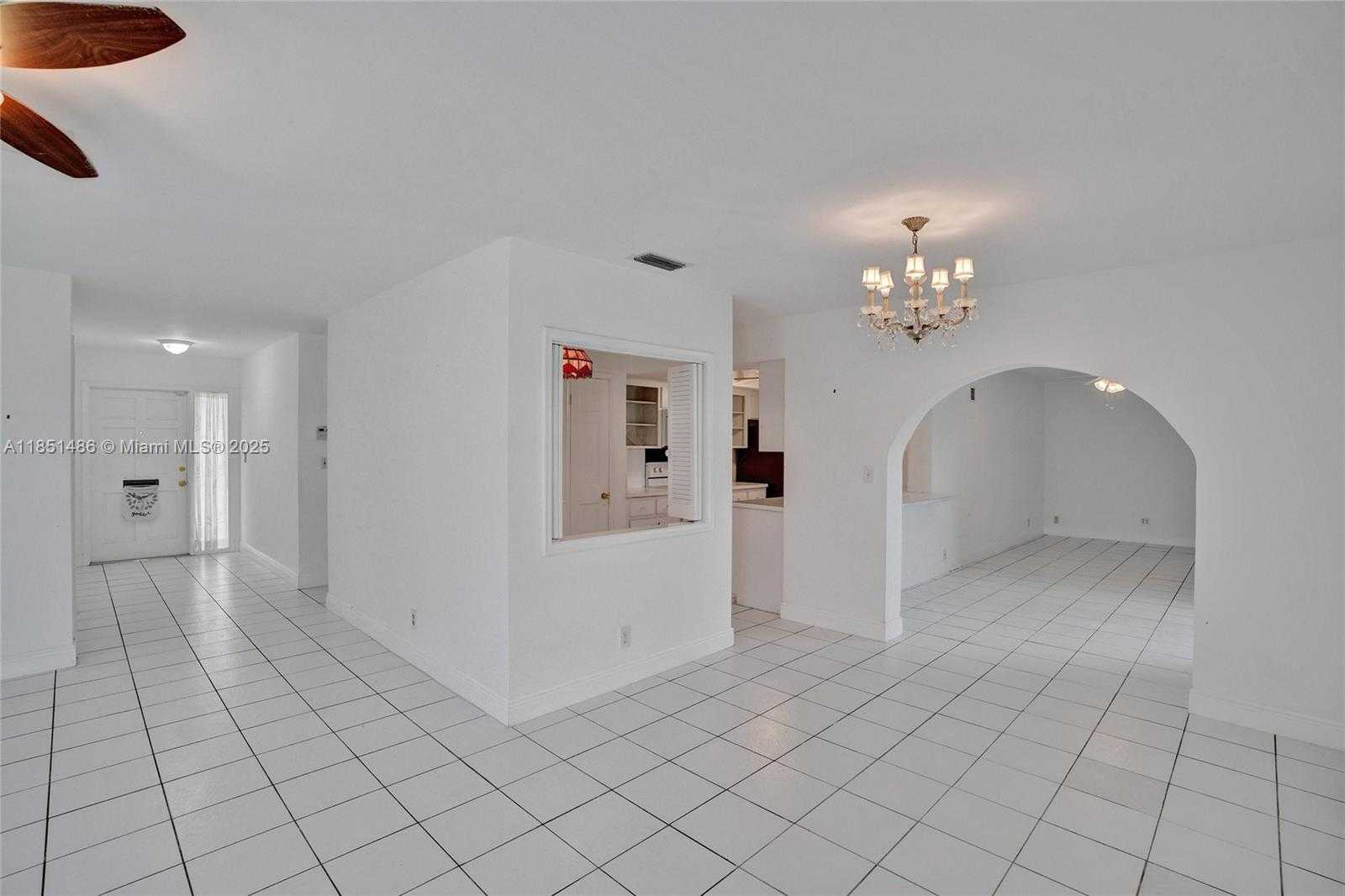 Small Image of 7200 EAST TROPICAL WAY, Plantation Number 19