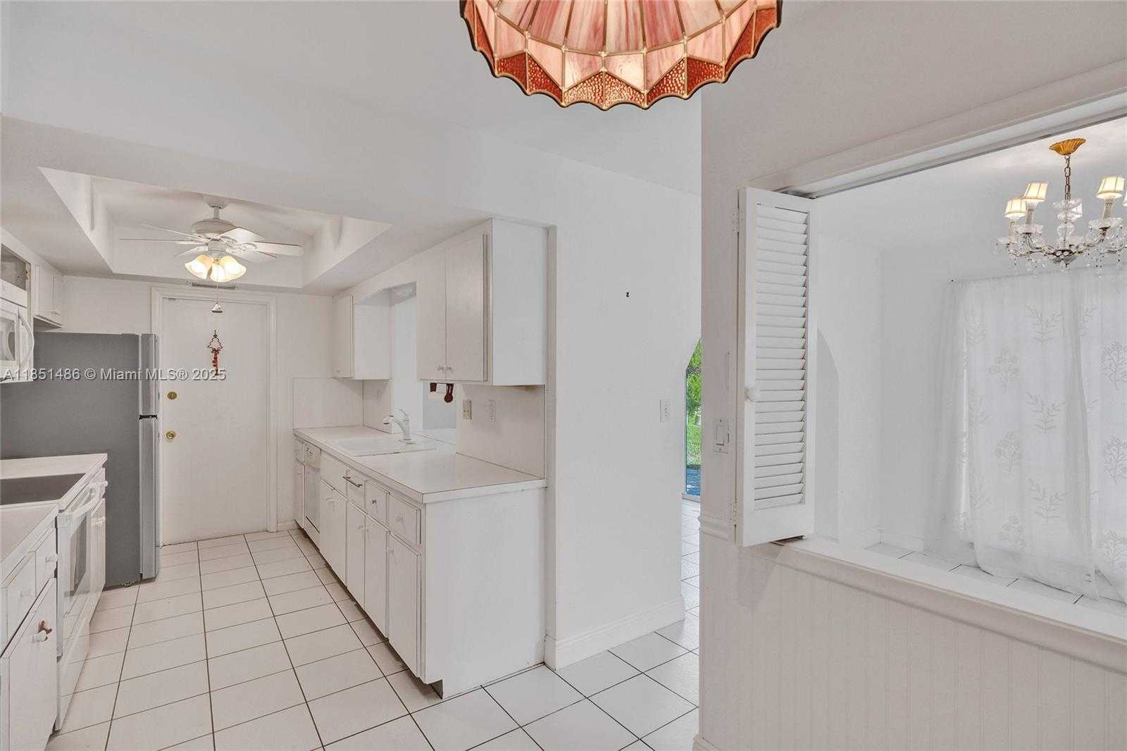 Small Image of 7200 EAST TROPICAL WAY, Plantation Number 27