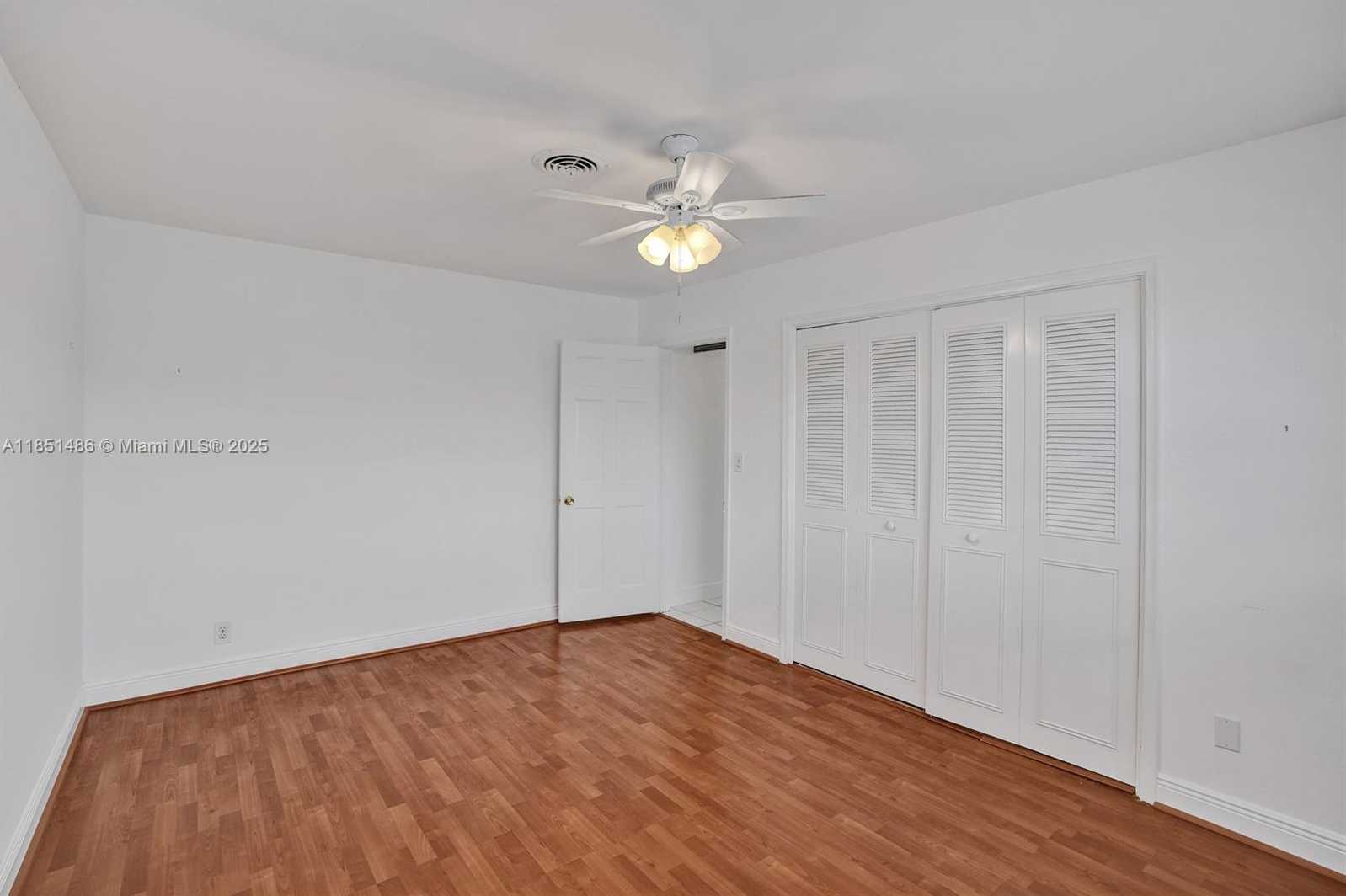 Small Image of 7200 EAST TROPICAL WAY, Plantation Number 42