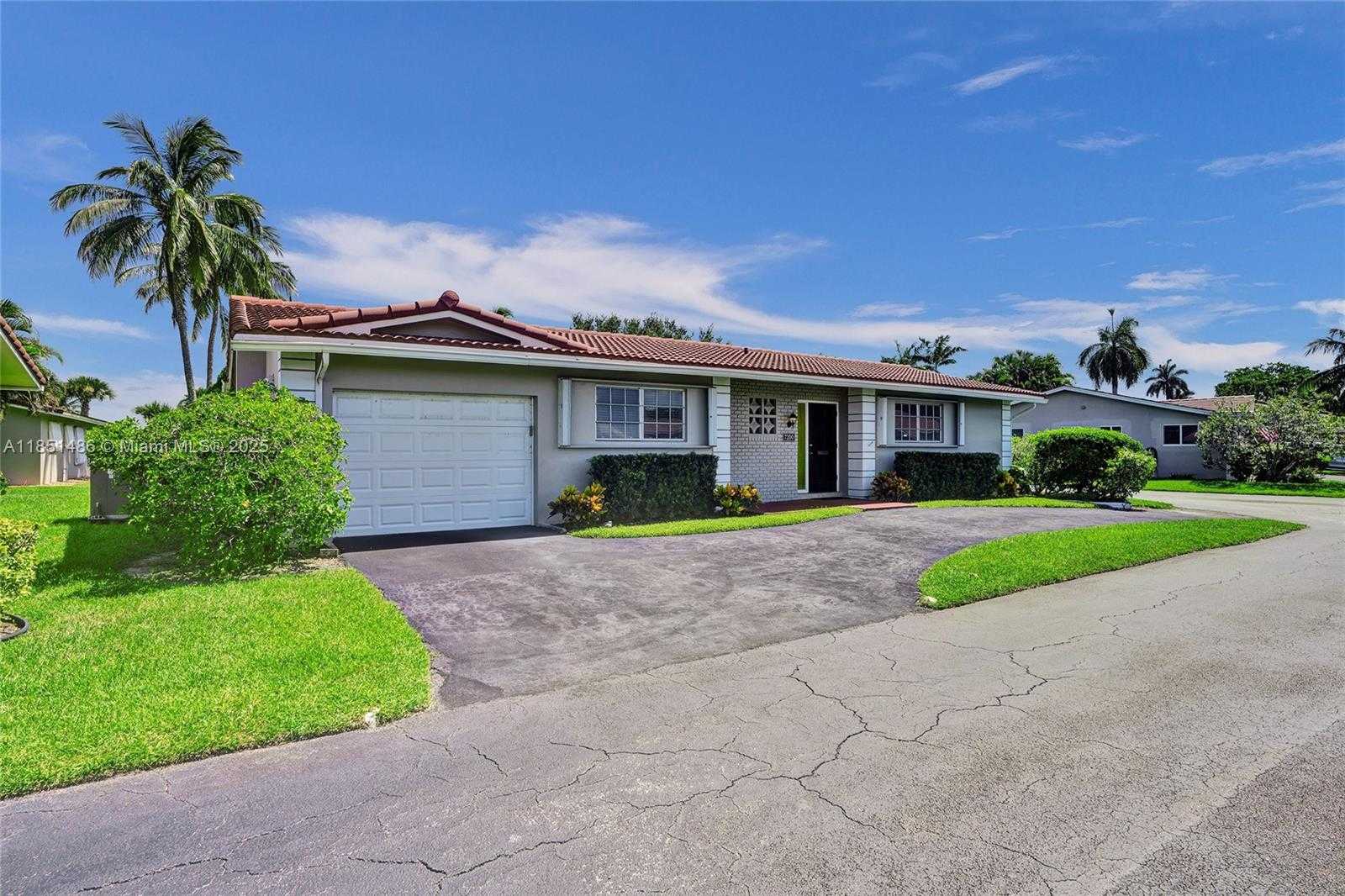 Small Image of 7200 EAST TROPICAL WAY, Plantation Number 6