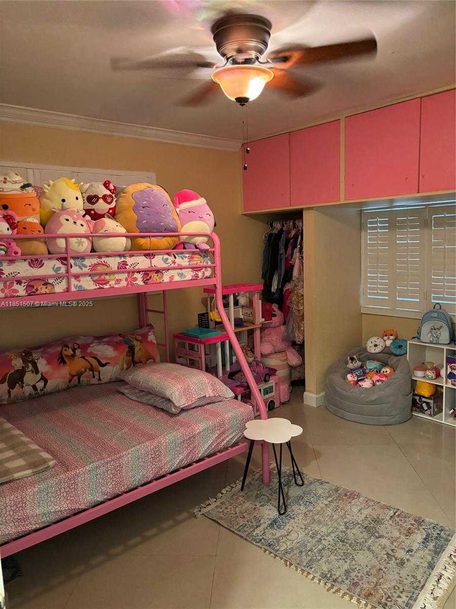 Small Image of 13761 SOUTH WEST 37TH CT, Davie Number 6