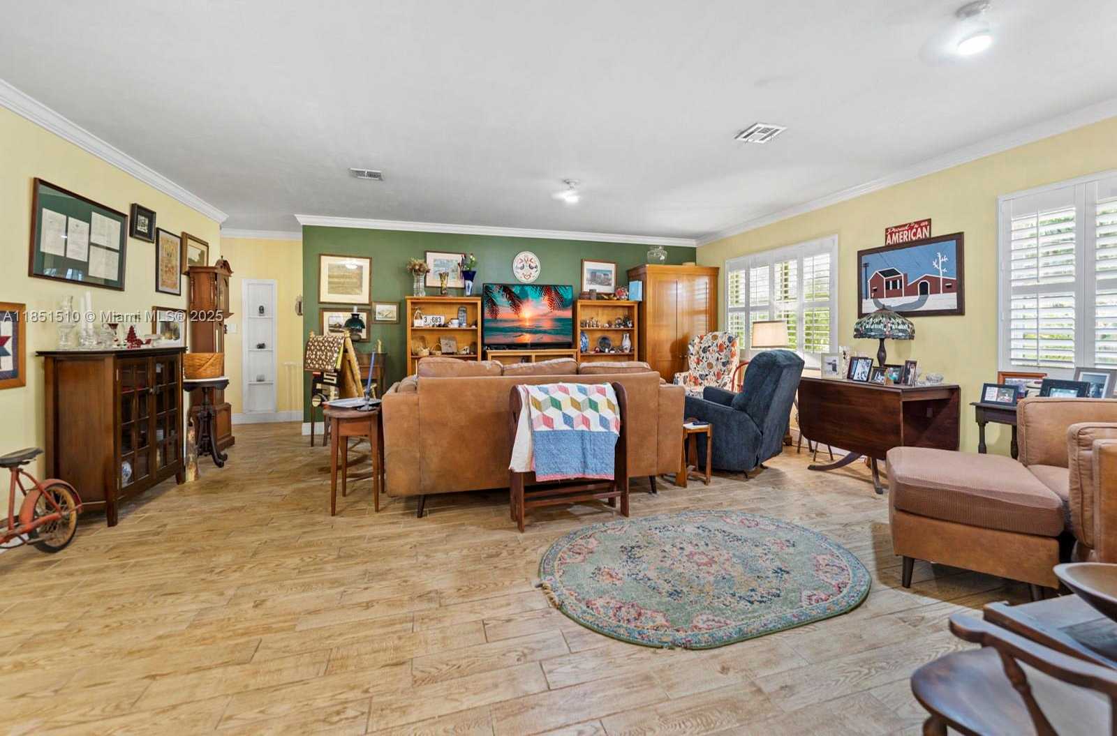 Small Image of 19630 STERLING DR, Cutler Bay Number 6