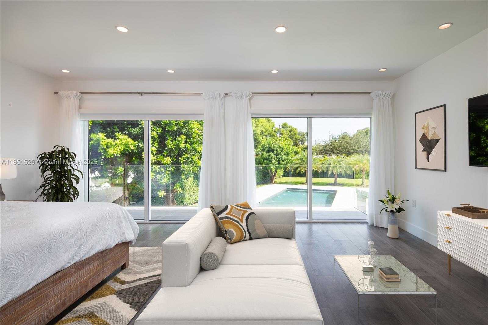 Small Image of 1070 NE 93rd St, Miami Shores, FL 33138, USA Number 11
