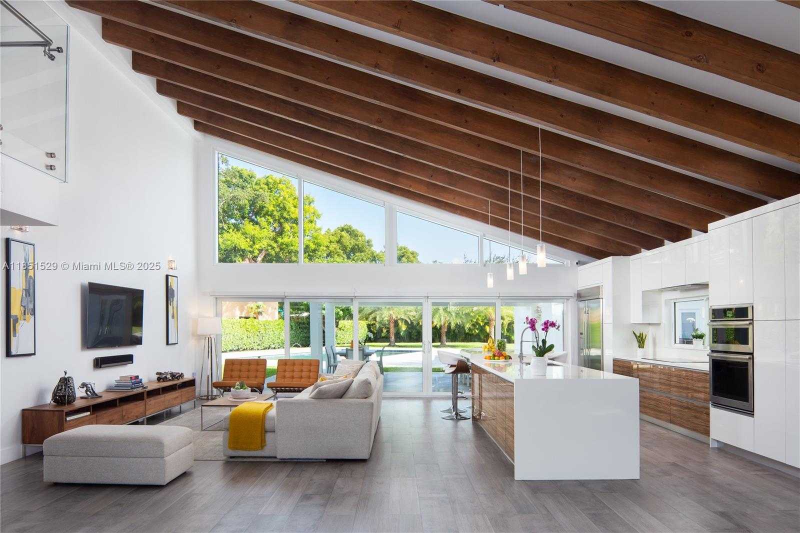 Small Image of 1070 NE 93rd St, Miami Shores, FL 33138, USA Number 2