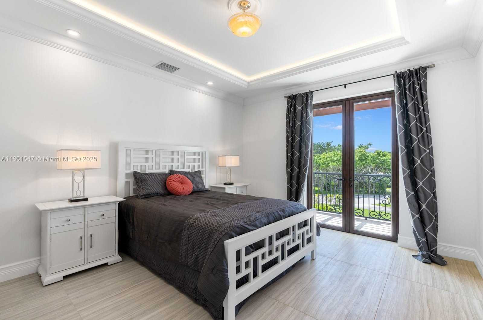 Small Image of 919 92ND ST, Surfside Number 39