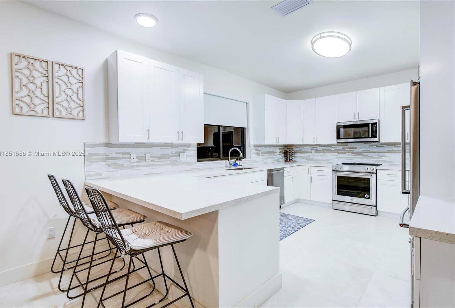 Small Image of 9220 SOUTH WEST 170TH ST, Palmetto Bay Number 13